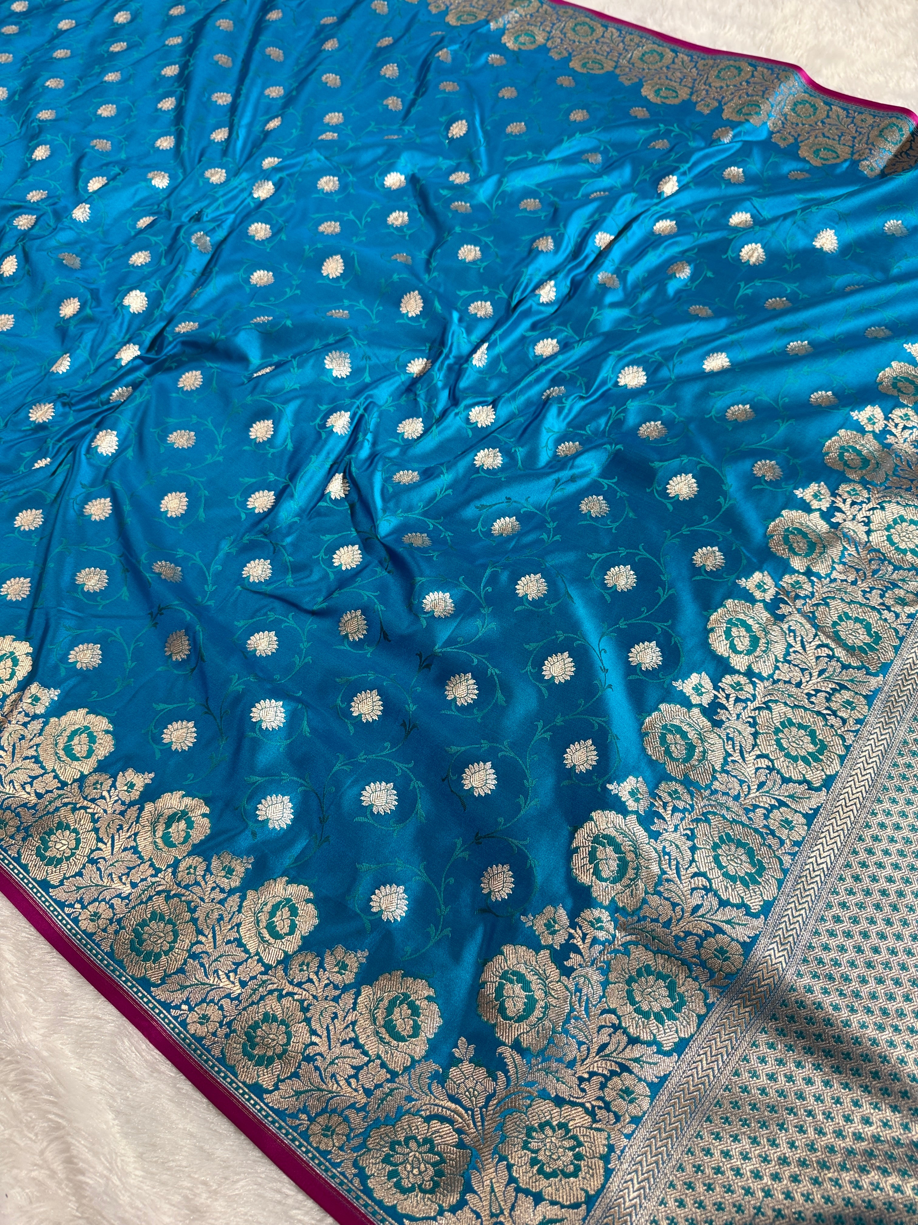 Peacock Blue Banarasi Mashru Kataan Silk Saree with Tanchoi Floral Weaving & Fancy Banarasi Border MKS102
