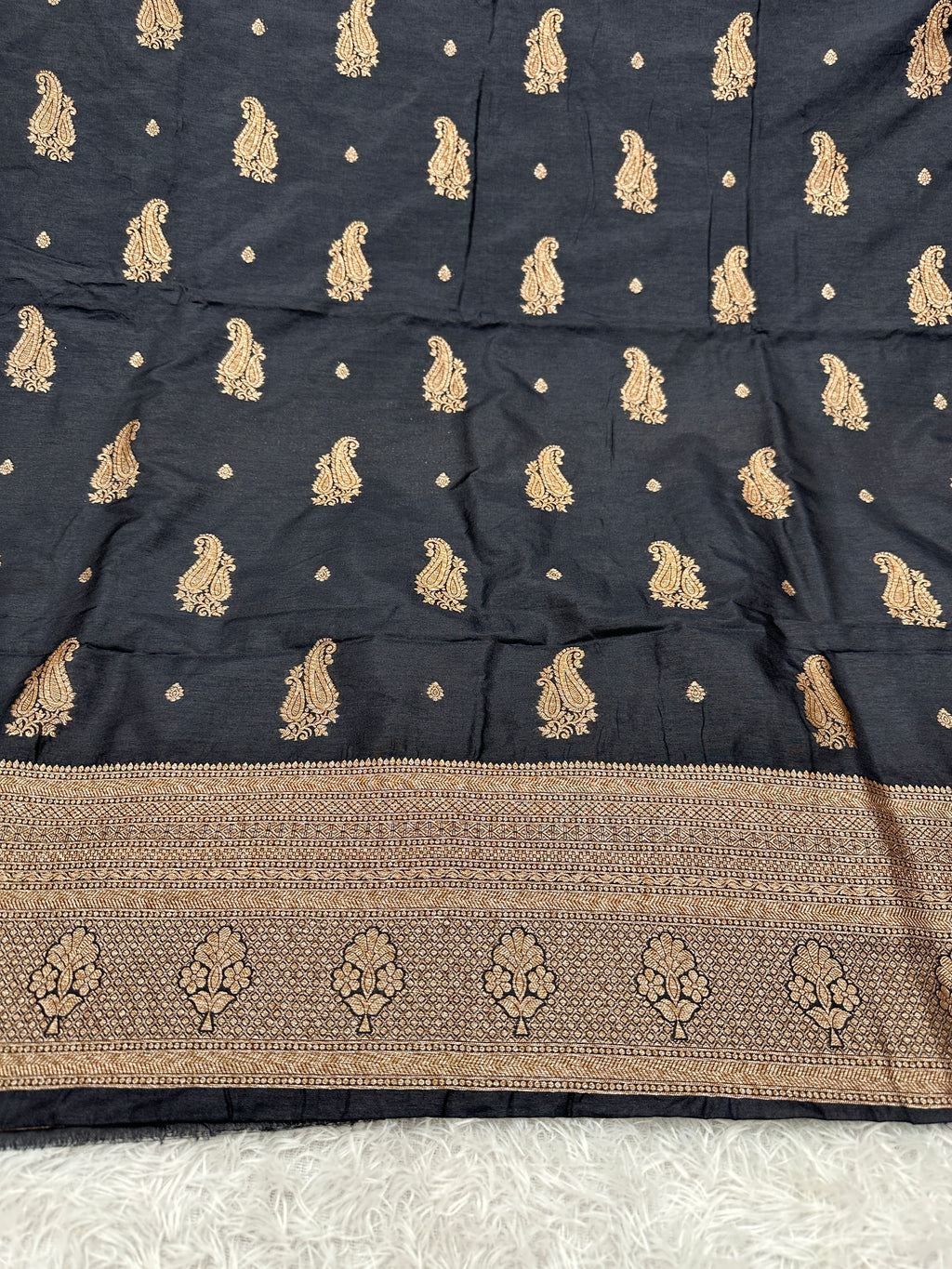 Banarasi Soft Silk 3 Piece Ladies Suit with Antique Zari Woven Work – MSS27