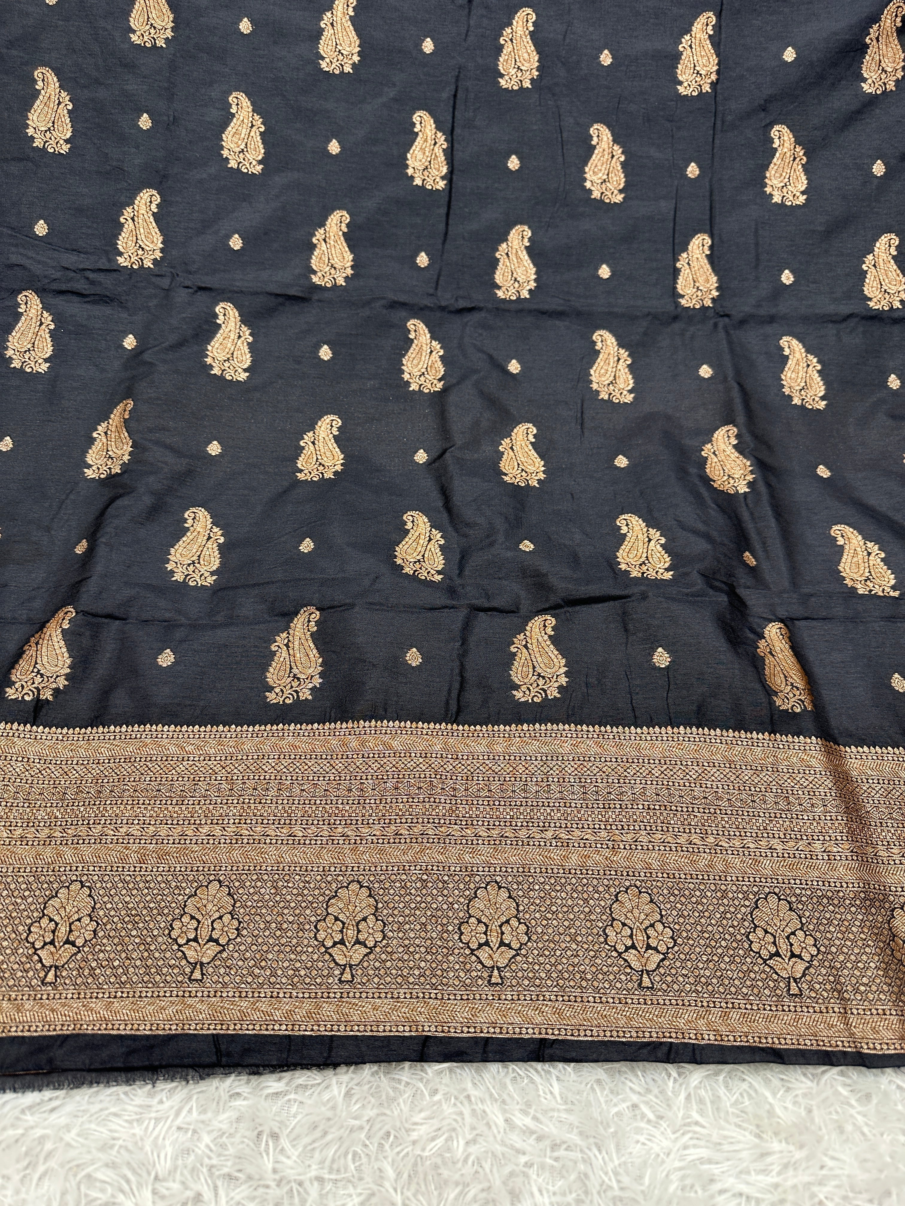 Banarasi Soft Silk 3 Piece Ladies Suit with Antique Zari Woven Work – MSS27