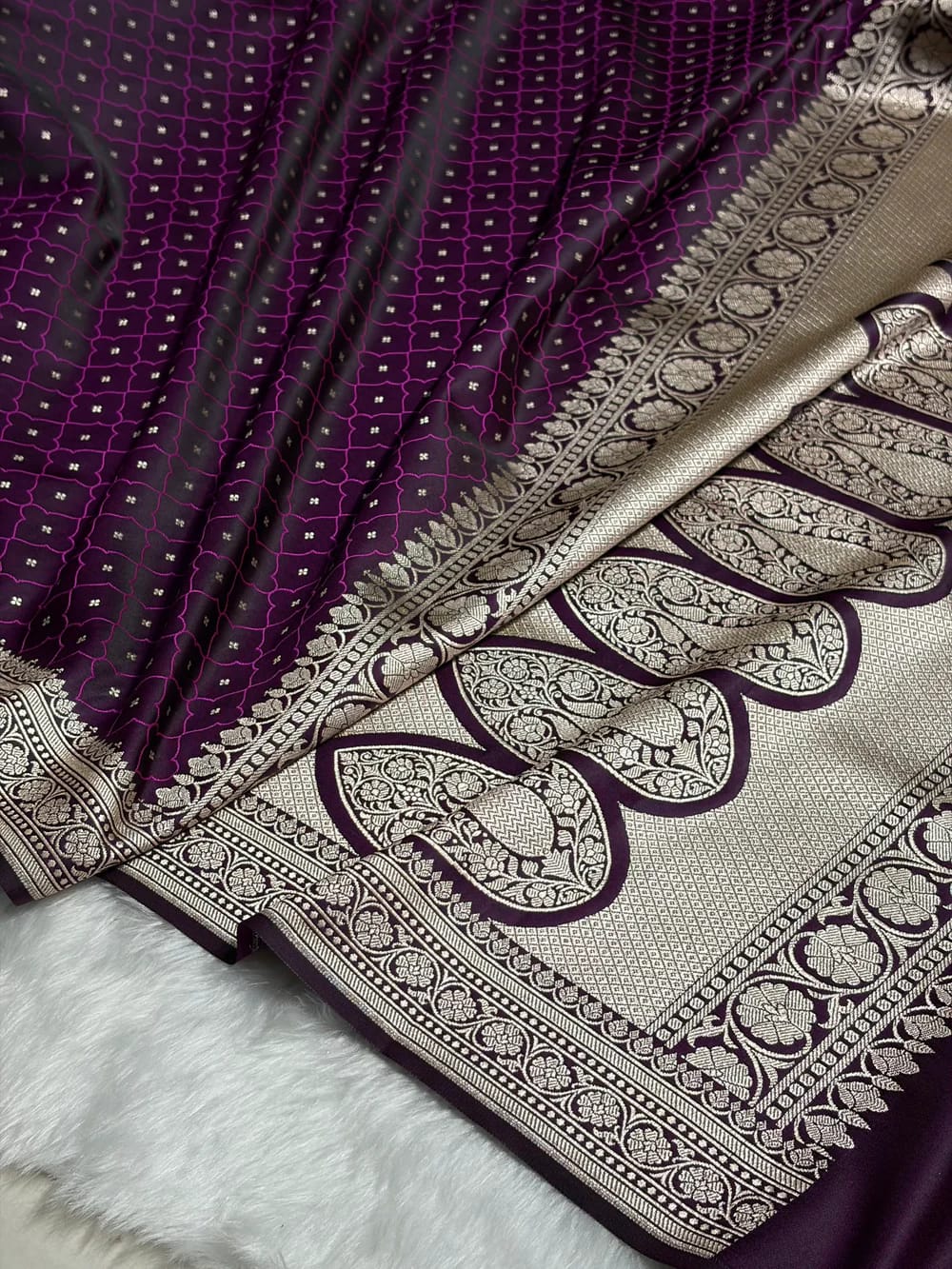 ✨ Mashru Kataan Silk Saree with Tanchoi Woven Pattern, Zari Border & Rich Zari Pallu MKS416