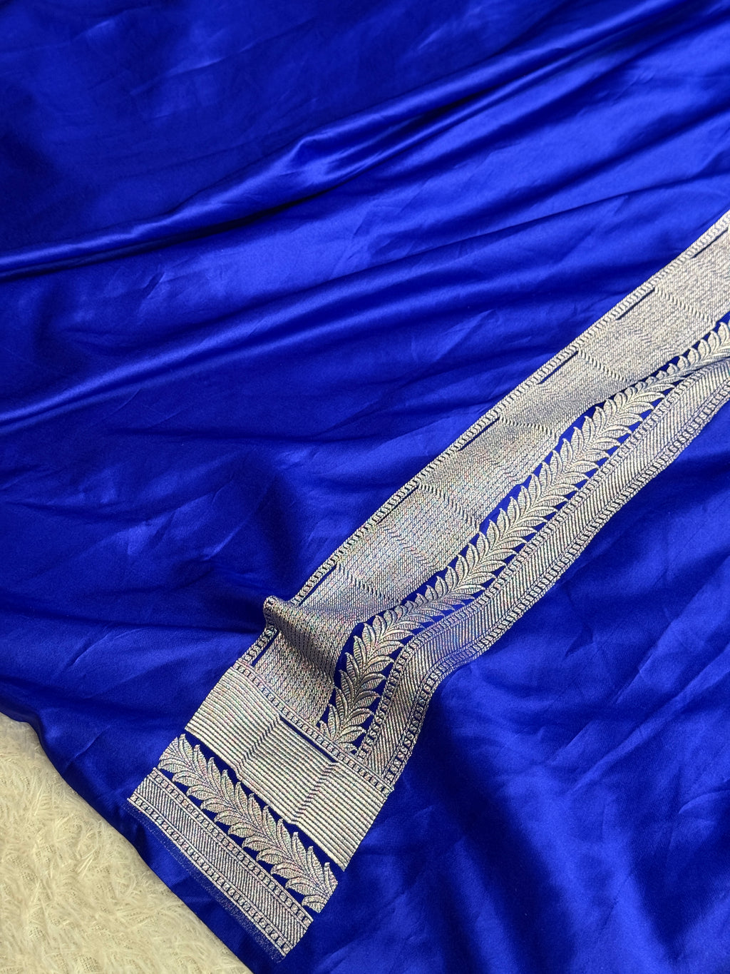Authentic Banarasi Mashru Kataan Silk Saree with Meenakari Buta Weaving & Rich Zari Pallu – MKS705
