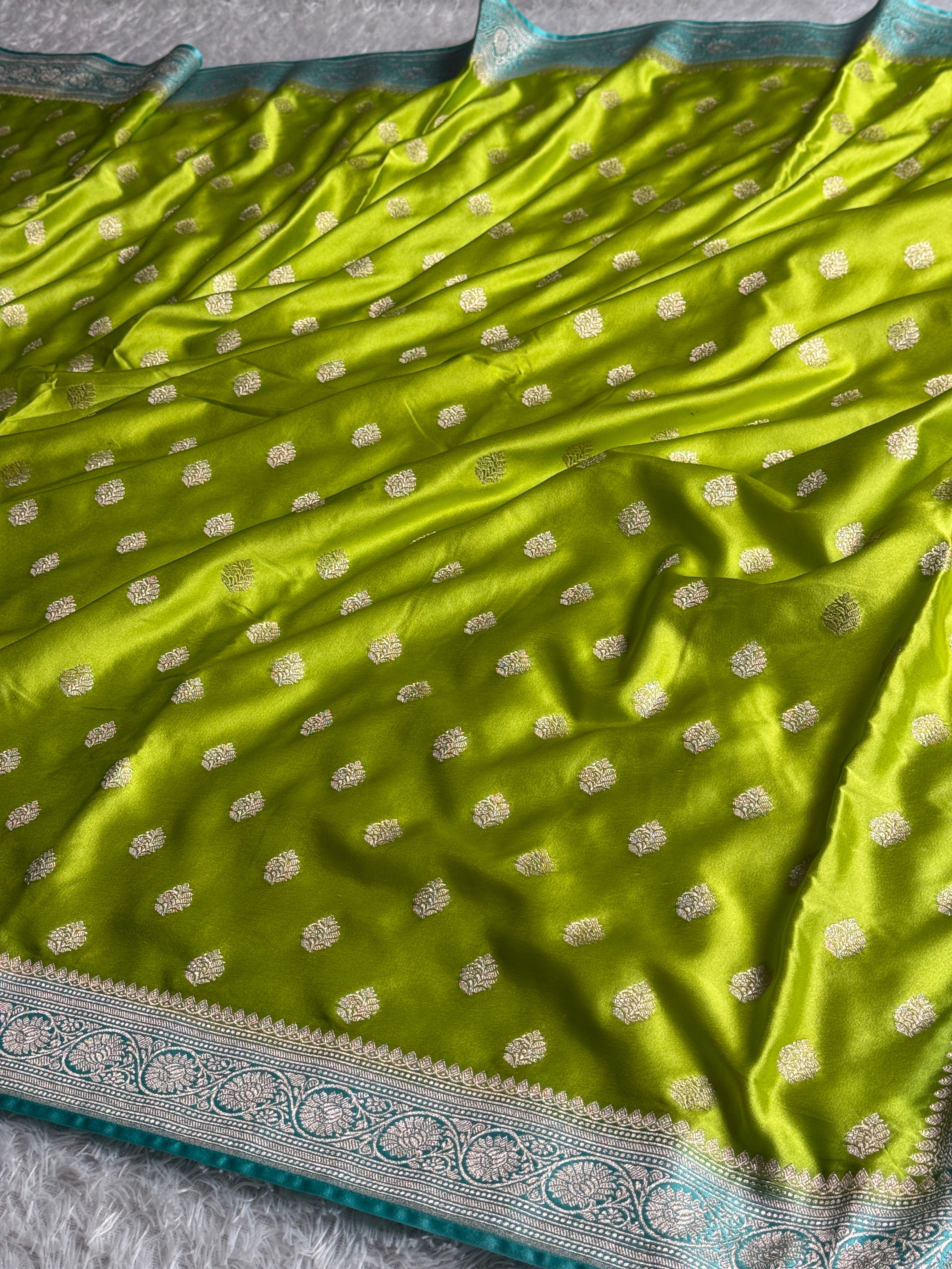MKS690 – Mehndi & Sea Green Banarasi Mashru Kataan Silk Saree with Buta Woven Design