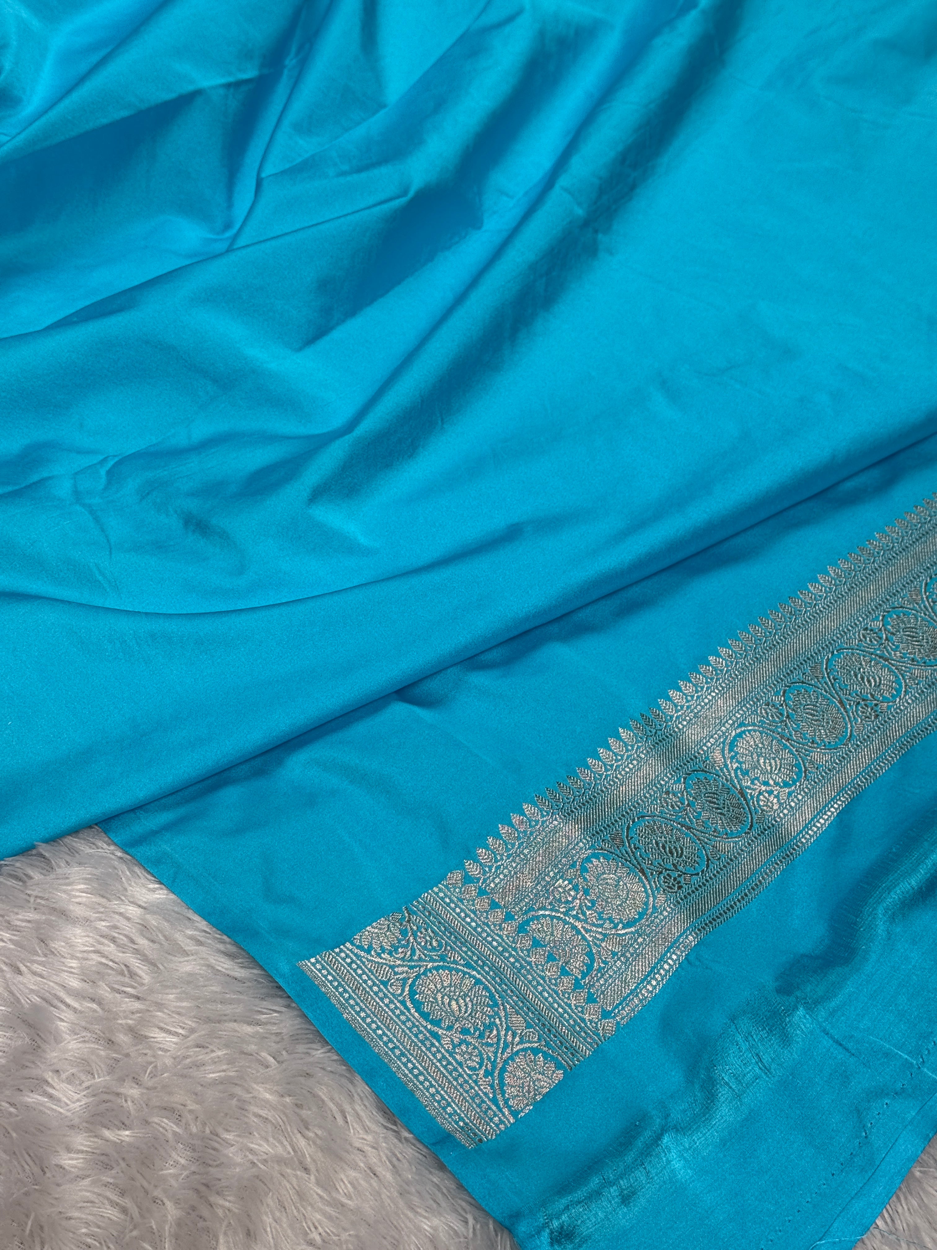 Light Blue Premium Banarasi Mashru Silk Saree with Jaal Woven Pattern MKS143