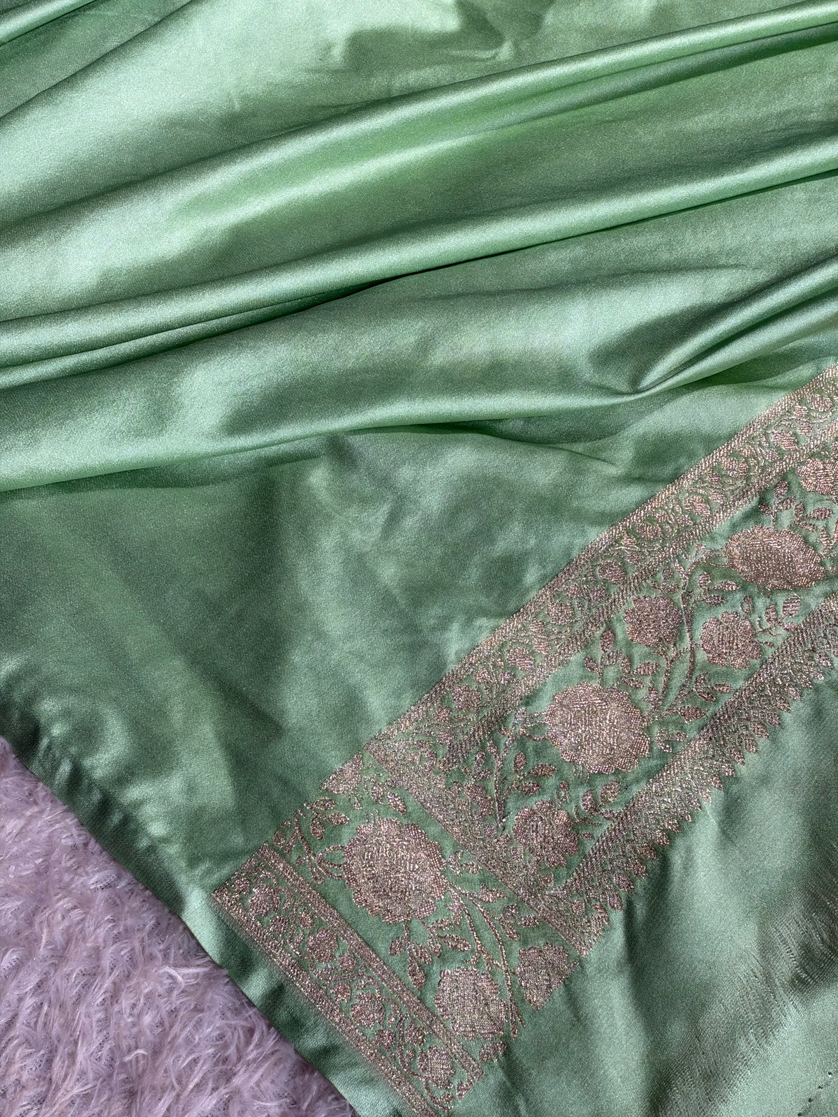Banarasi Mashru Silk Saree in Light Pista Green | All-Over Zari Woven Design with Rich Zari Pallu | MKS846