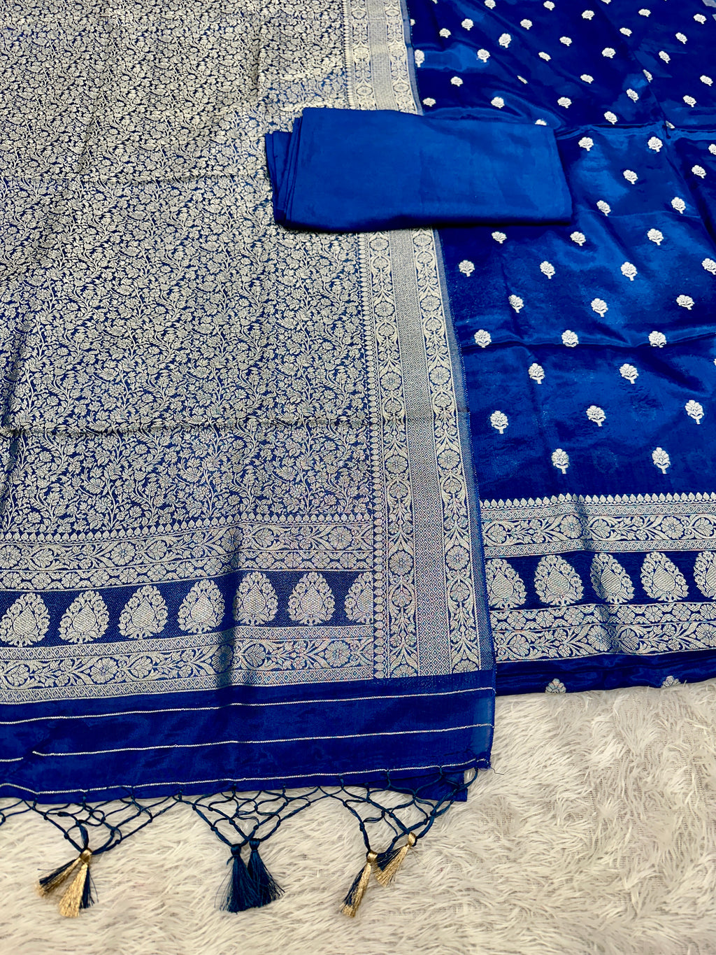 ✨ Banarasi Jacquard Gap Buti HO Silk 3-Piece Unstitched Dress Material MSS15