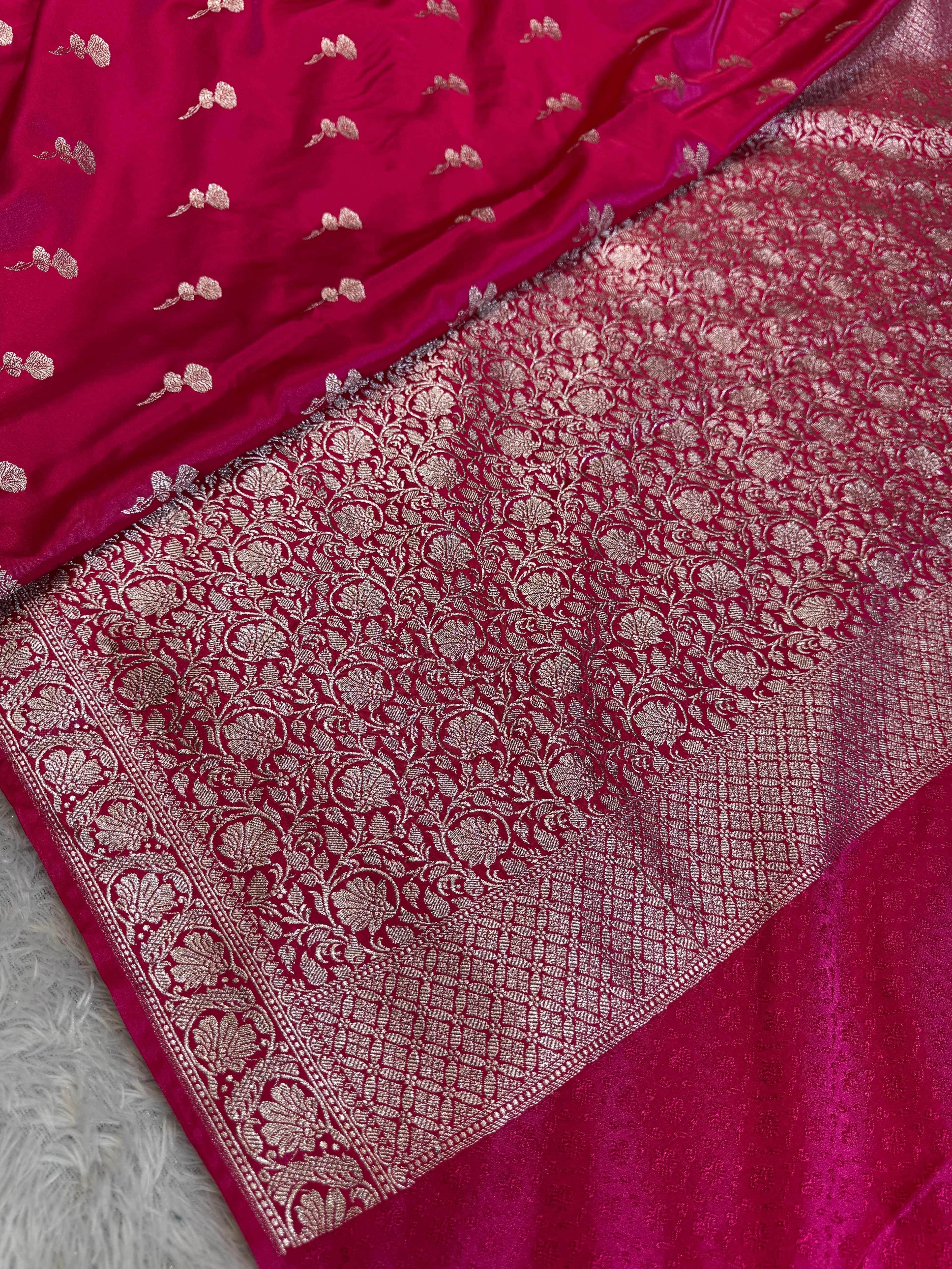 Rani Pink Banarasi Mashru Silk Saree with Jacquard Woven Floral Buta Pattern MKS132