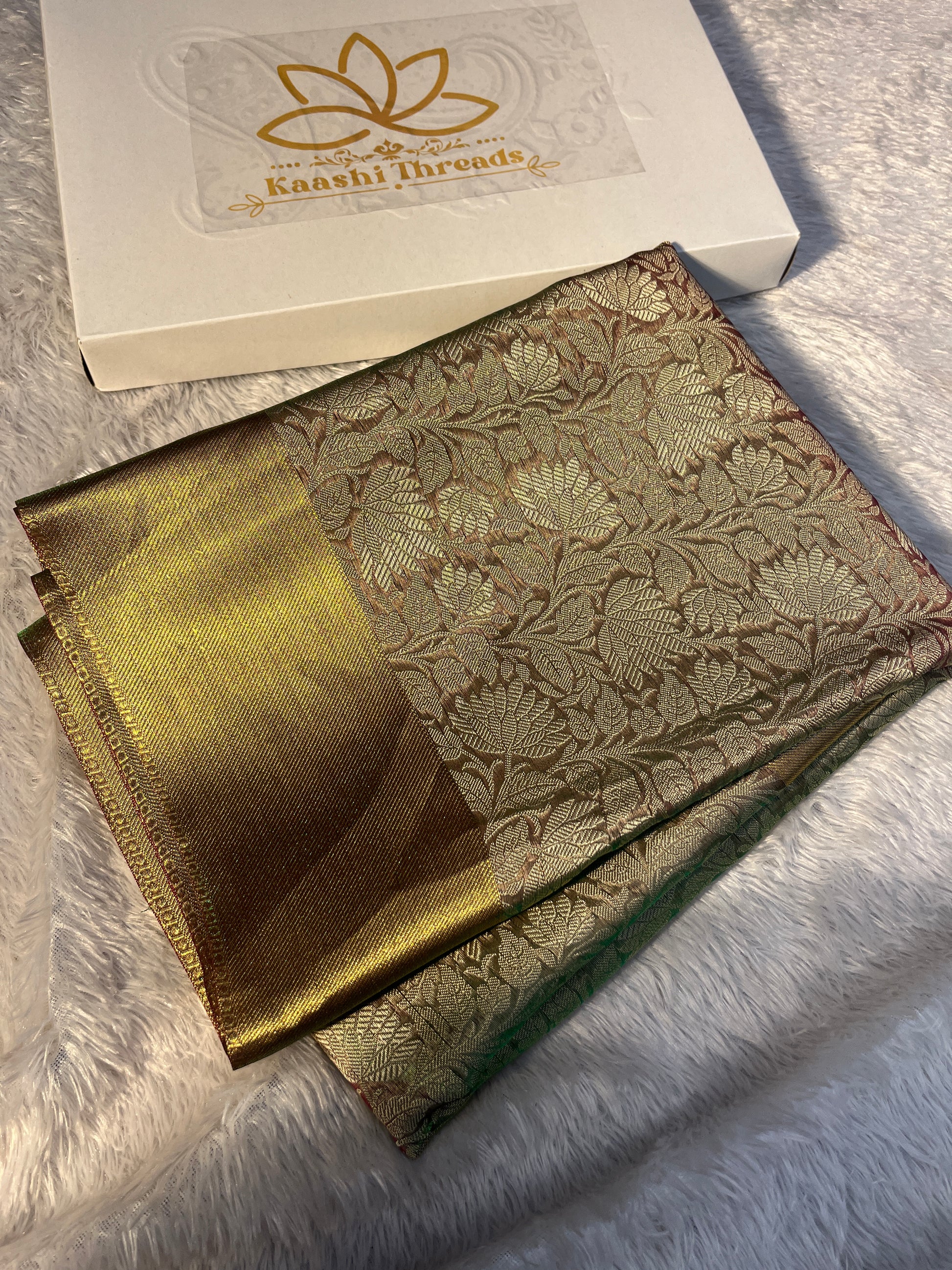 Parrot Tissue Resham Saree Ts36