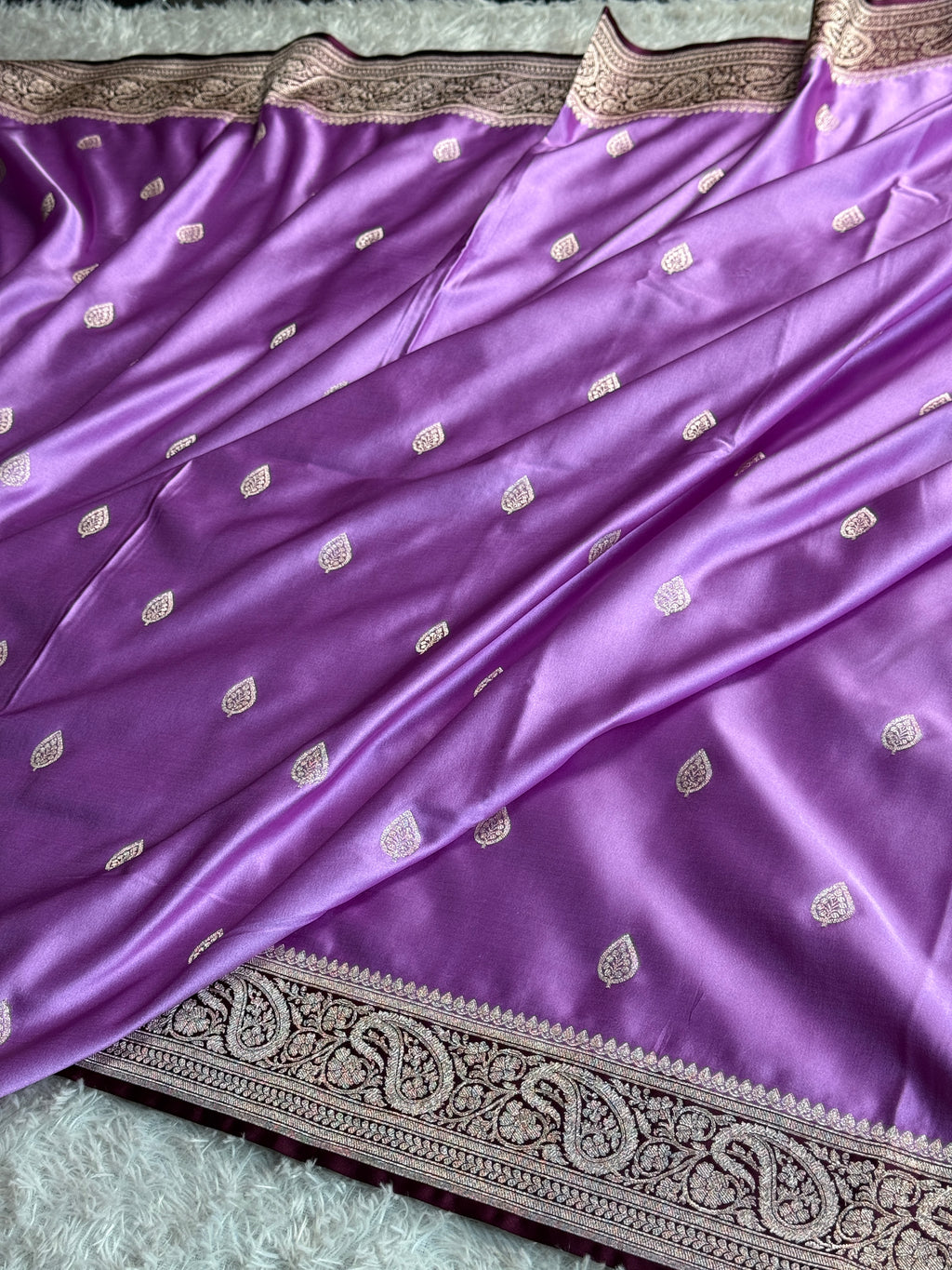 Premium Contrast Pink Wine Mashru Kataan Silk Saree with Buta Woven Design & Rich Zari Pallu MKS624