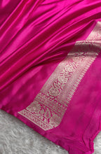 Dark Pink Banarasi Mashru Silk Saree with Aaara Woven Pattern & Scalloped MKS168