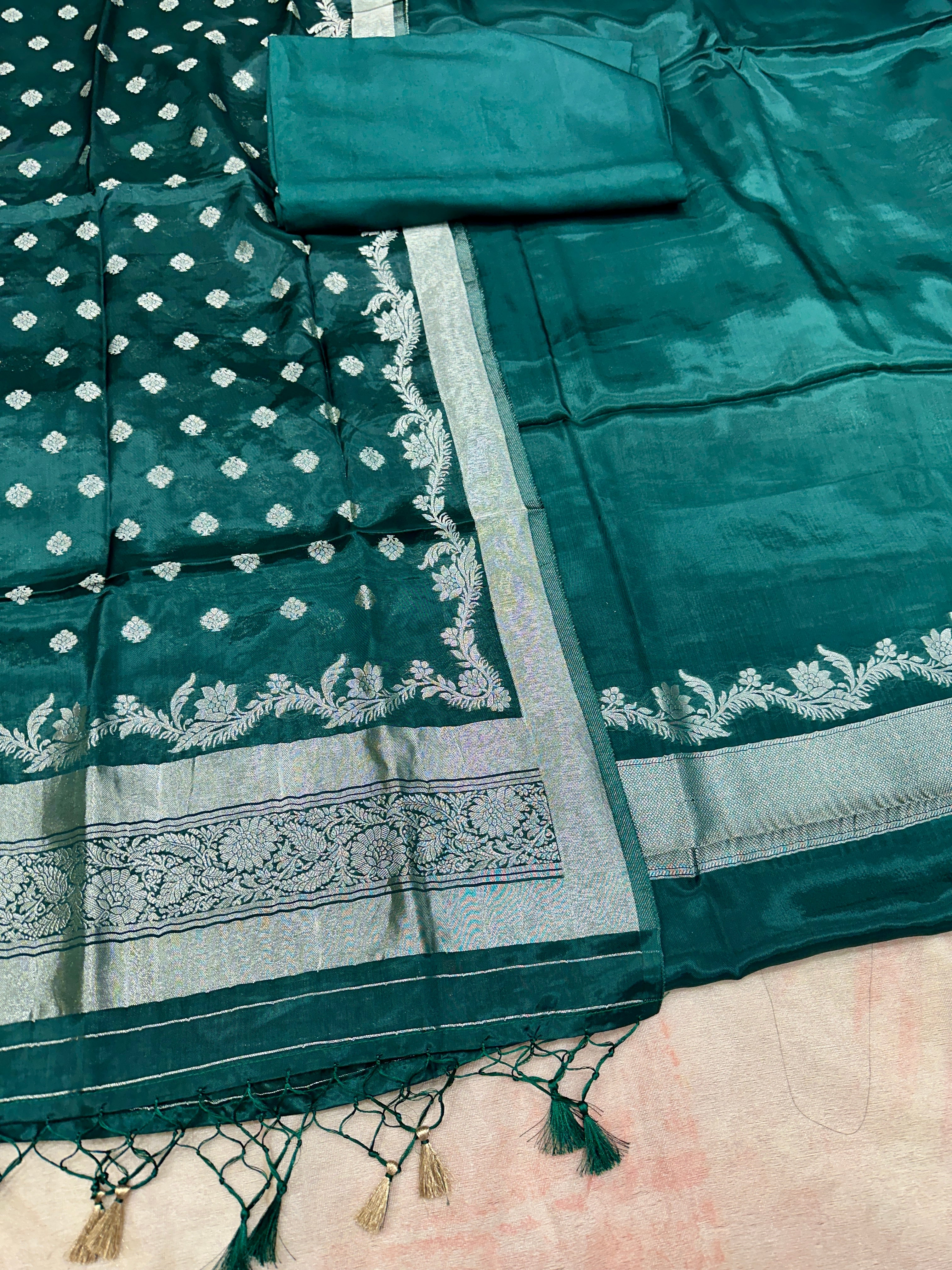 ✨ Banarasi Jacquard Gap Buti HO Silk 3-Piece Unstitched Dress Material MSS20
