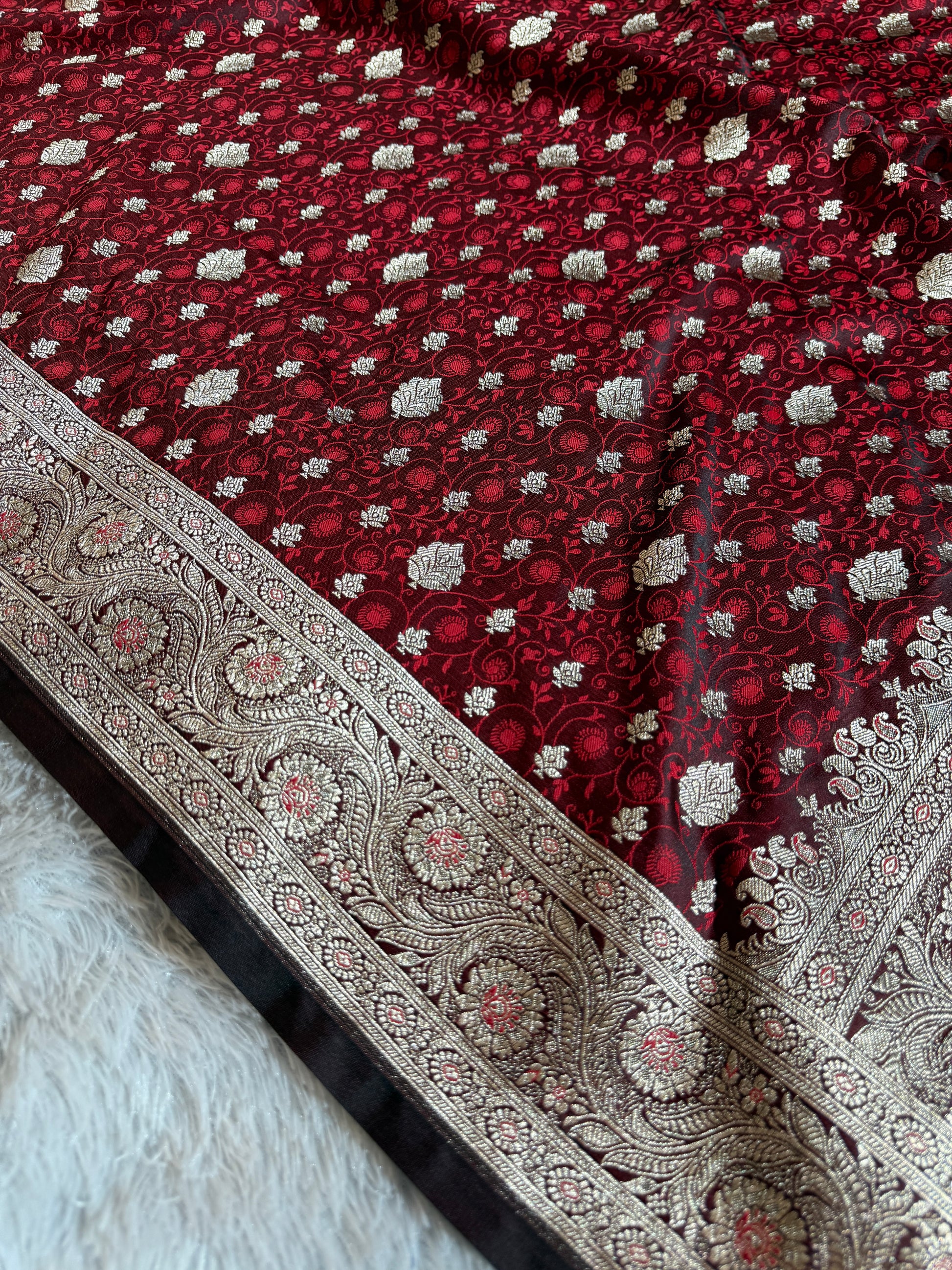 Mashru kataan Silk Saree in Tanchoi pattern MKS06