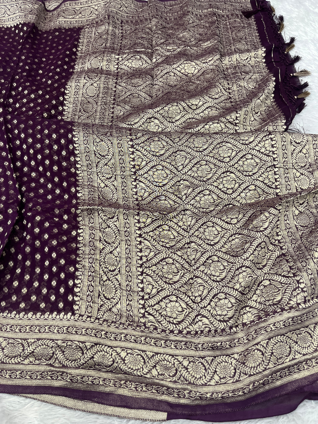 Banarsi Pure Natural Georgette Four flower Buti Design VSG02