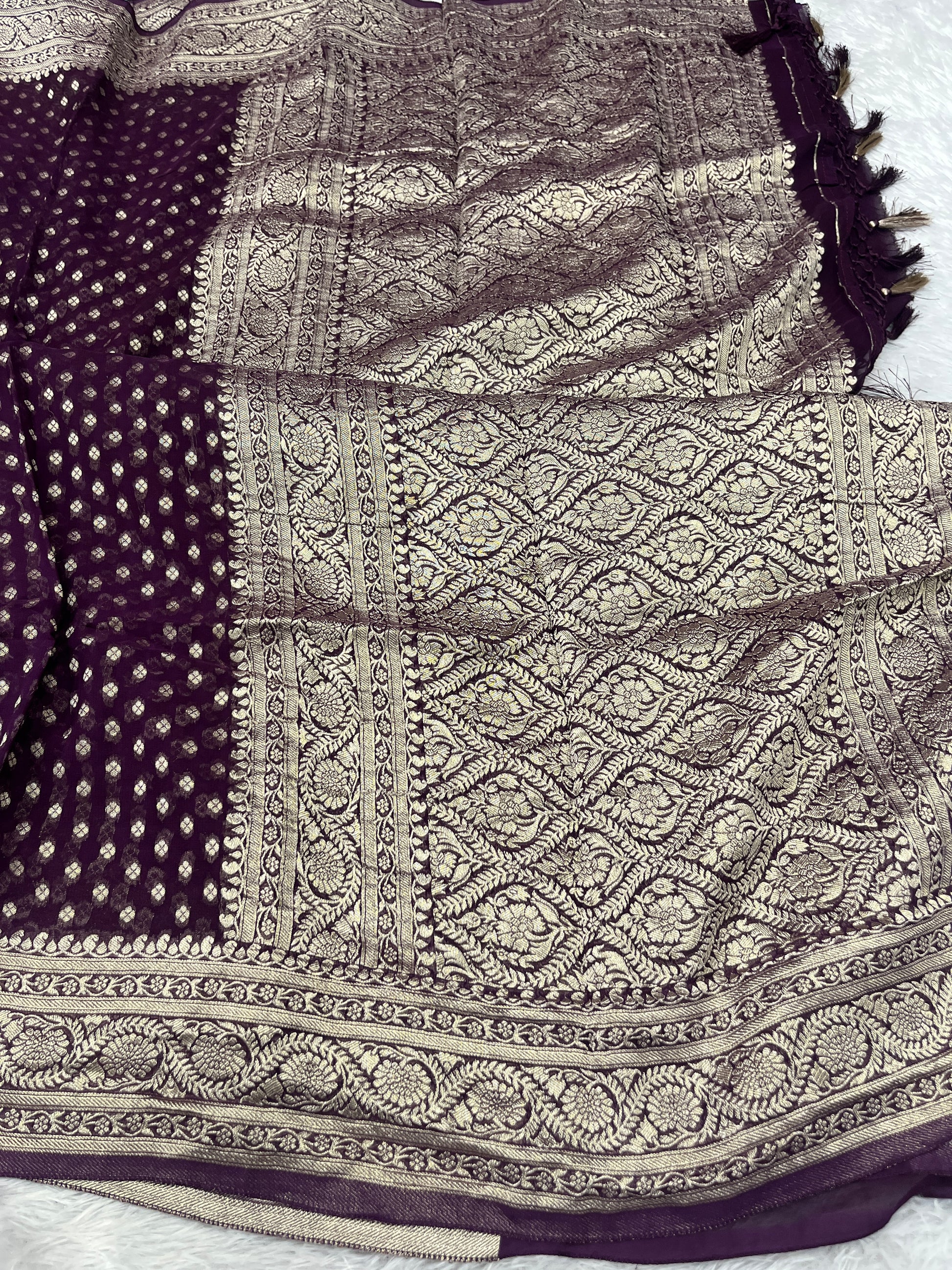 Banarsi Pure Natural Georgette Four flower Buti Design VSG02