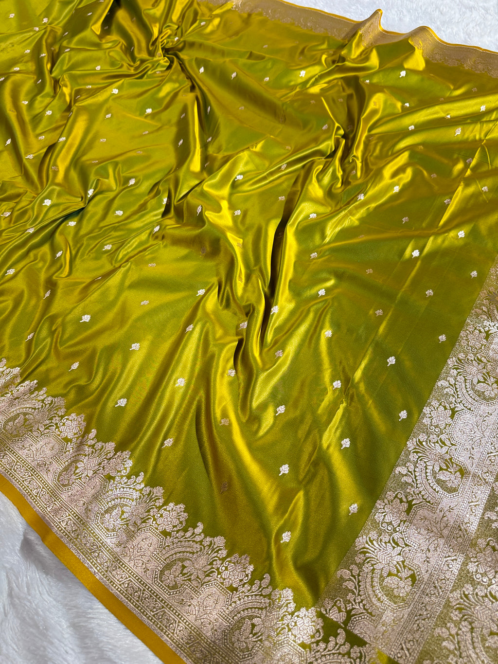 Lemon Banarasi Mashru Silk Saree with Jacquard Woven Chunri Design MKS023