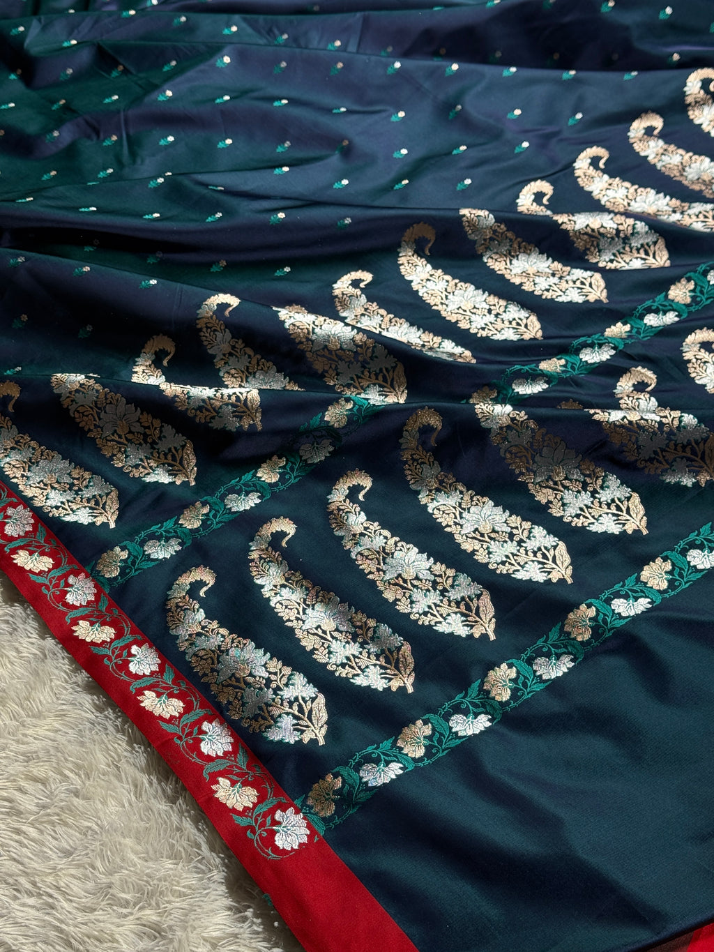Peacock Green Premium Banarasi Mashru Silk Saree with Buti Woven Pattern & Satin Red Border MKS151