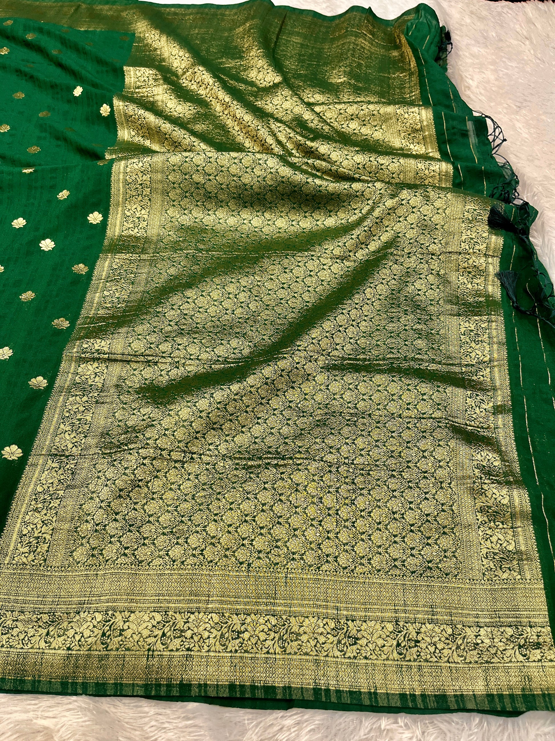 Raw Silk Green Color   Color Buti Saree RS001