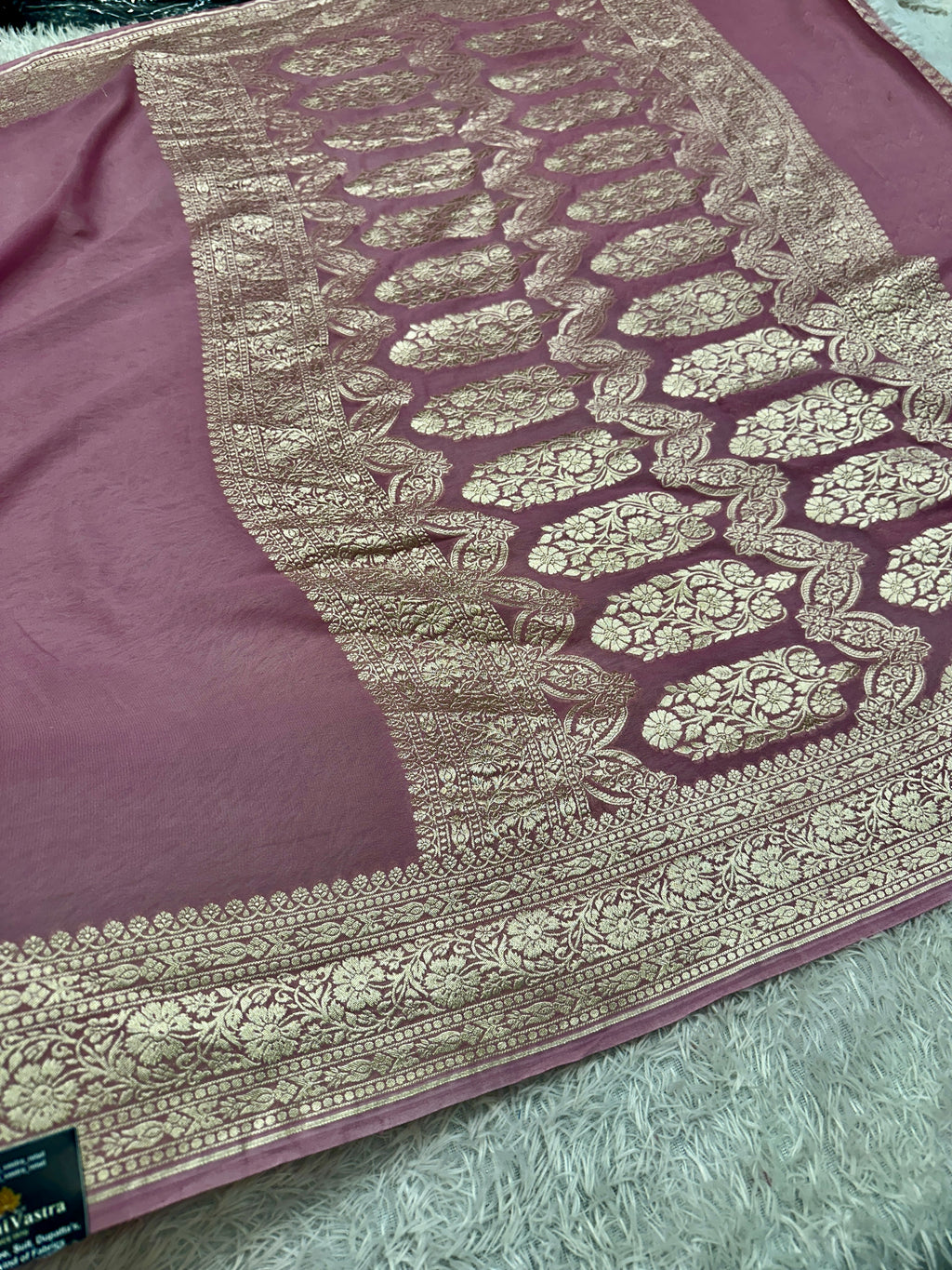 Pure Silk Georgette Burgundy & Light Pink Banarasi Saree with Nimzari Woven Border & Rich Zari Pallu PS154