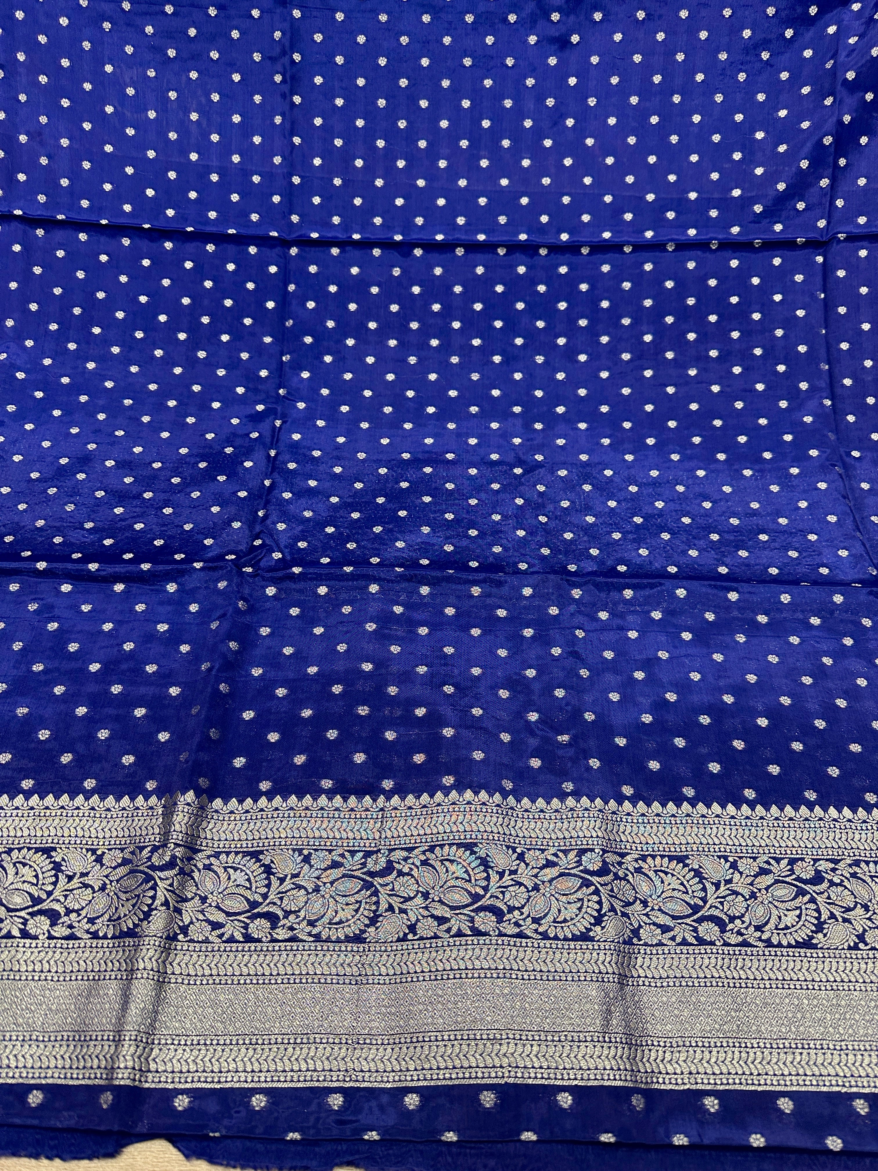 ✨ Banarasi Jacquard Gap Buti HO Silk 3-Piece Unstitched Dress Material MSS22