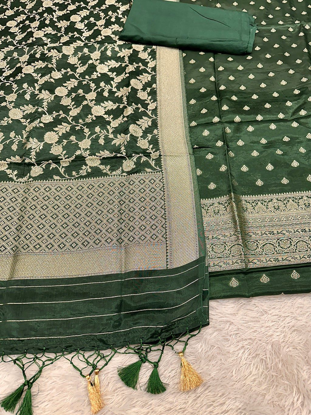 ✨ Banarasi Jacquard HO Silk 3-Piece Unstitched Dress Material MSS13