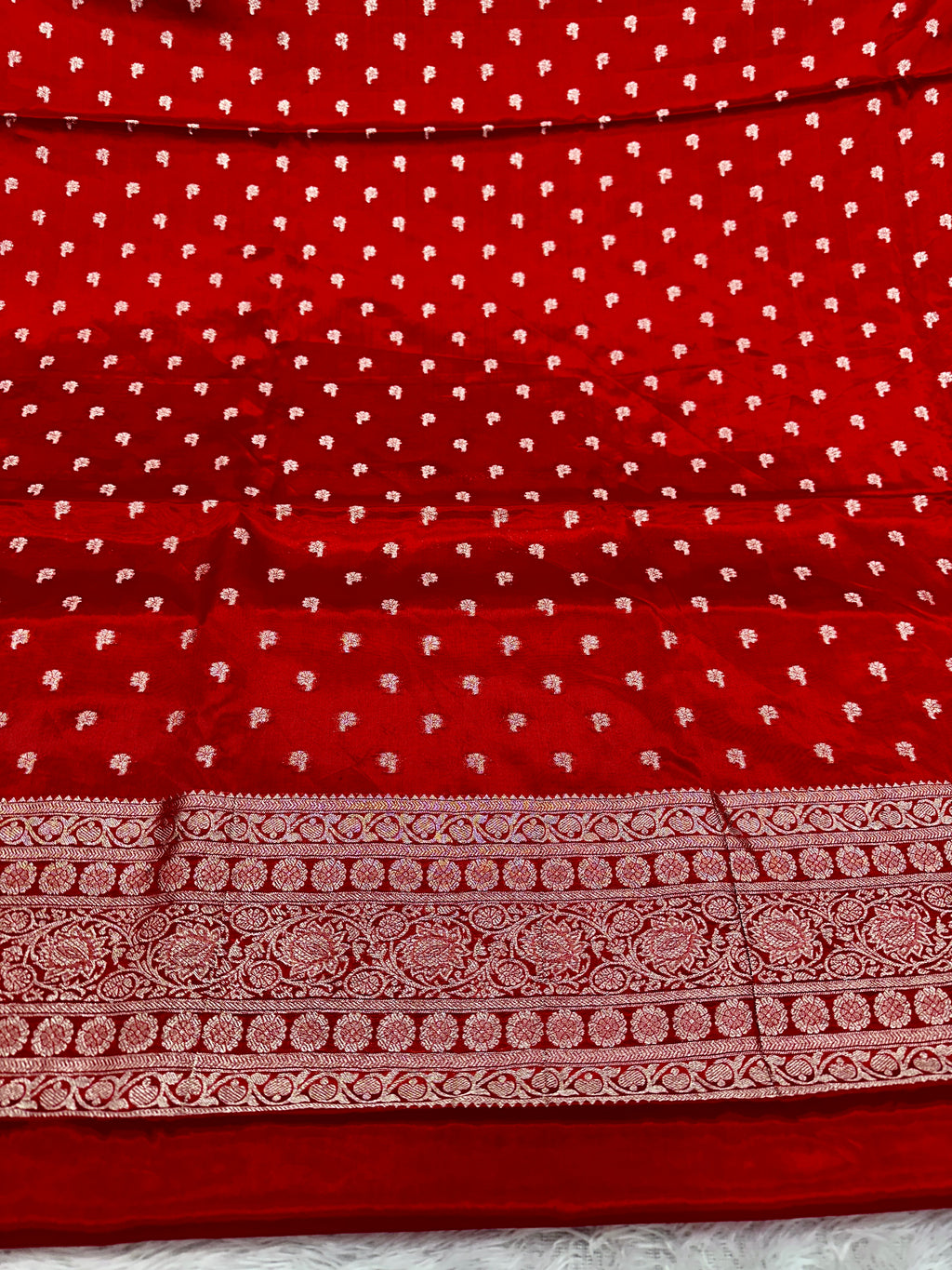 ✨ Banarasi Jacquard Gap Buti HO Silk 3-Piece Unstitched Dress Material MSS17