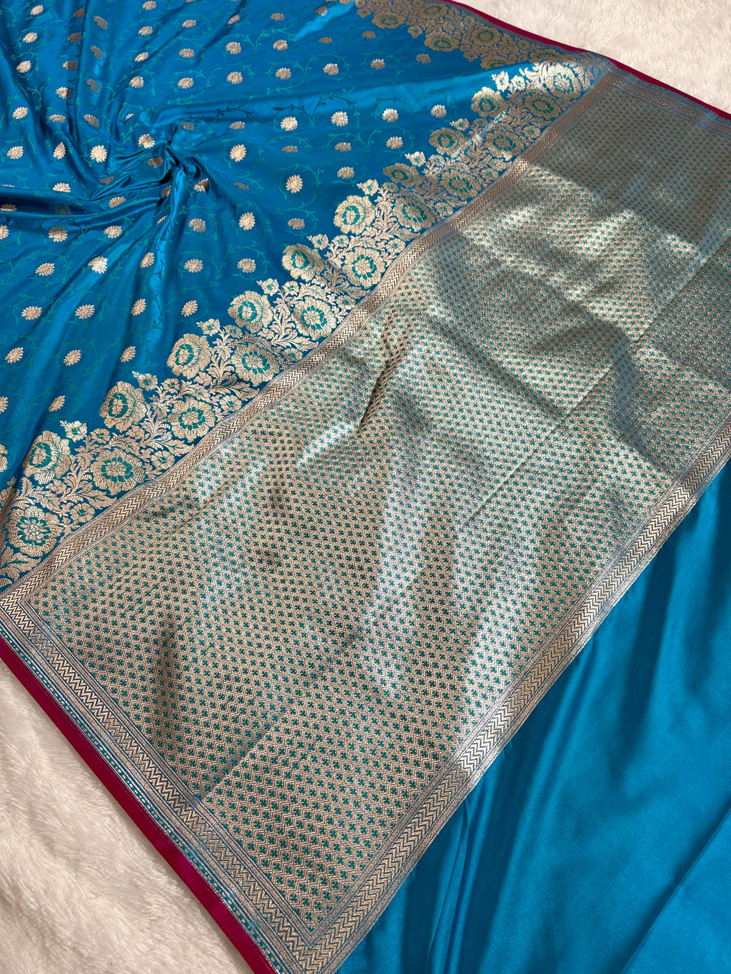 Peacock Blue Banarasi Mashru Kataan Silk Saree with Tanchoi Floral Weaving & Fancy Banarasi Border MKS102