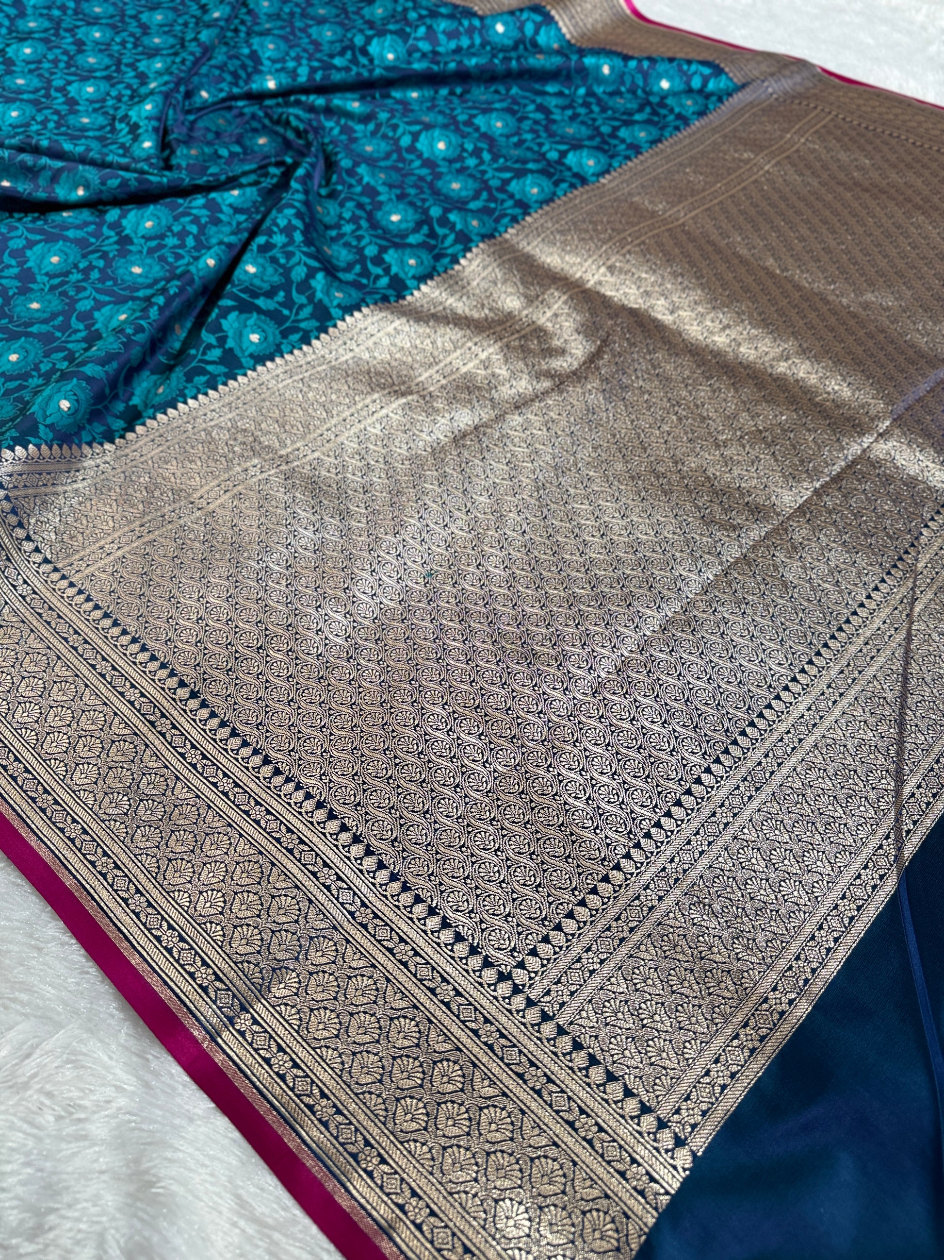 Light Blue Banarasi Mashru Silk Saree with Dual Tone Tanchoi Jacquard Woven Design MKS095