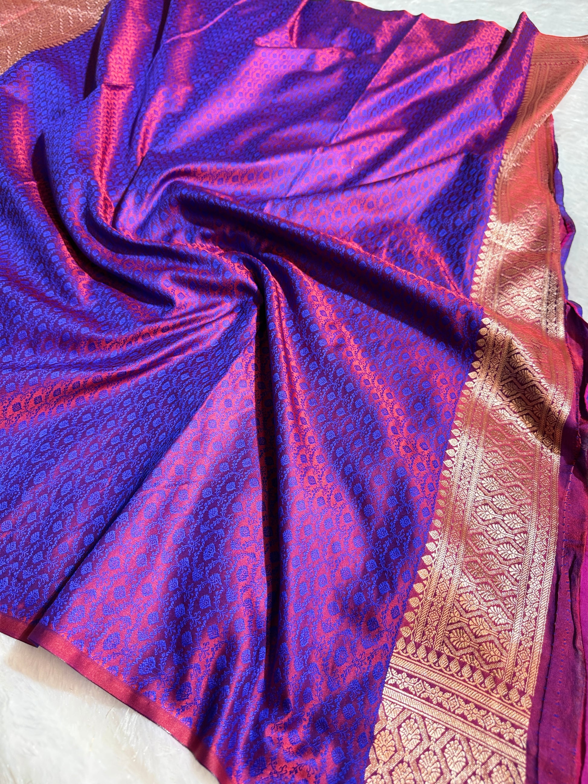 Blue Satin Mashru Silk Banarasi Saree with Dual Tone Tanchoi Pattern and Rupa-Sona Zari Work  MKS085