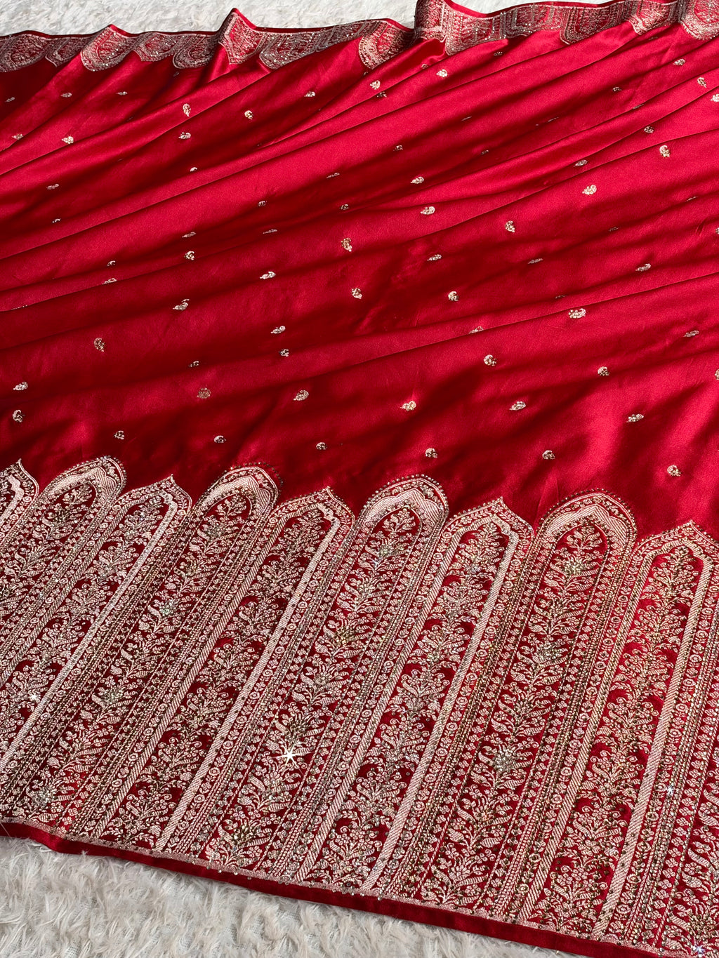Maroon Banarasi Mashru Kataan Silk Saree with All-Over Zari & Sirozki Diamond Work – MKS854