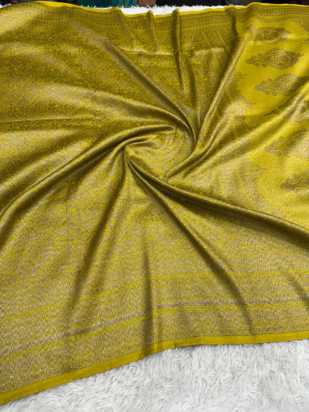 Lemon yellow Banarasi Dupion Silk Saree with Embossed Antique Zari Weaving & Rich Antique Zari Pallu | STF114
