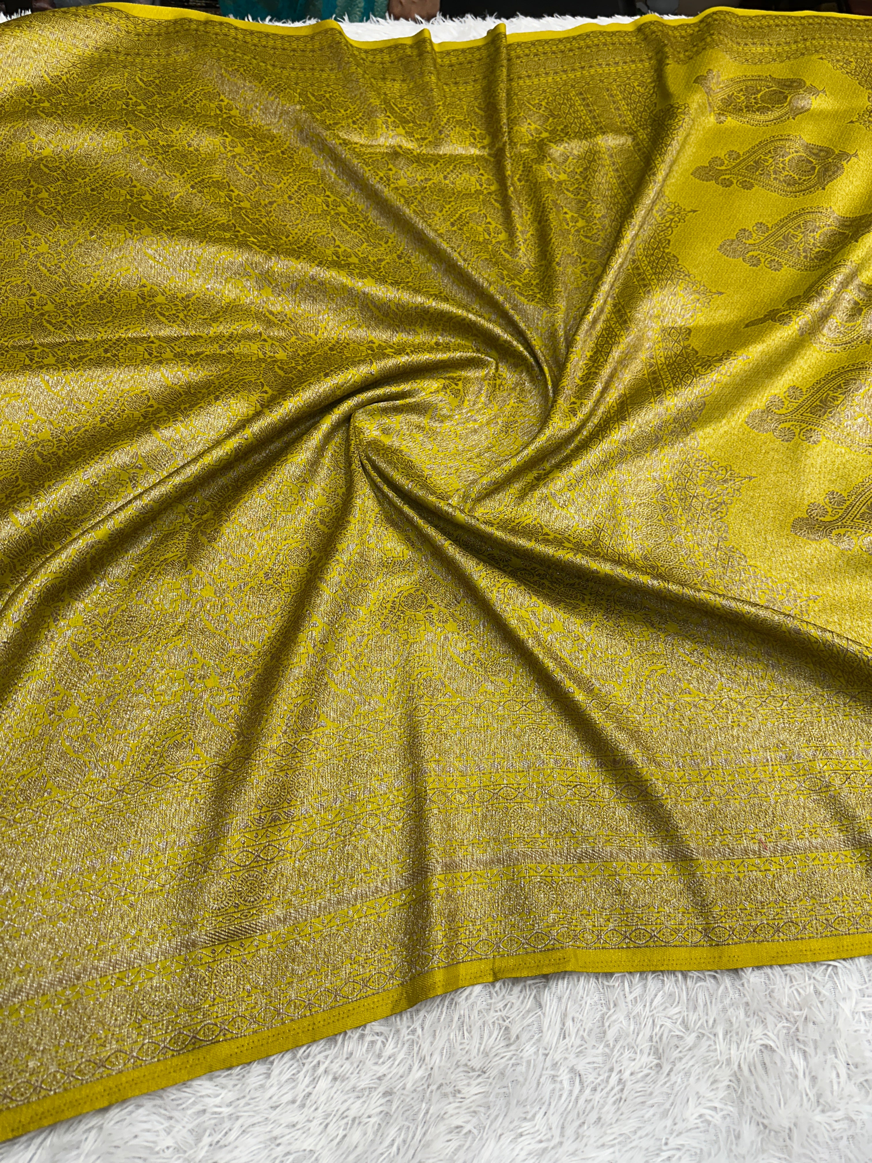 Lemon yellow Banarasi Dupion Silk Saree with Embossed Antique Zari Weaving & Rich Antique Zari Pallu | STF114