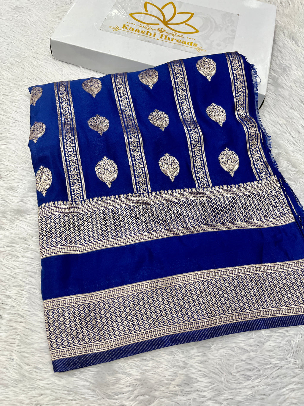 Chinon Silk Horizontal Buta Design Navy Blue Color Saree CN09
