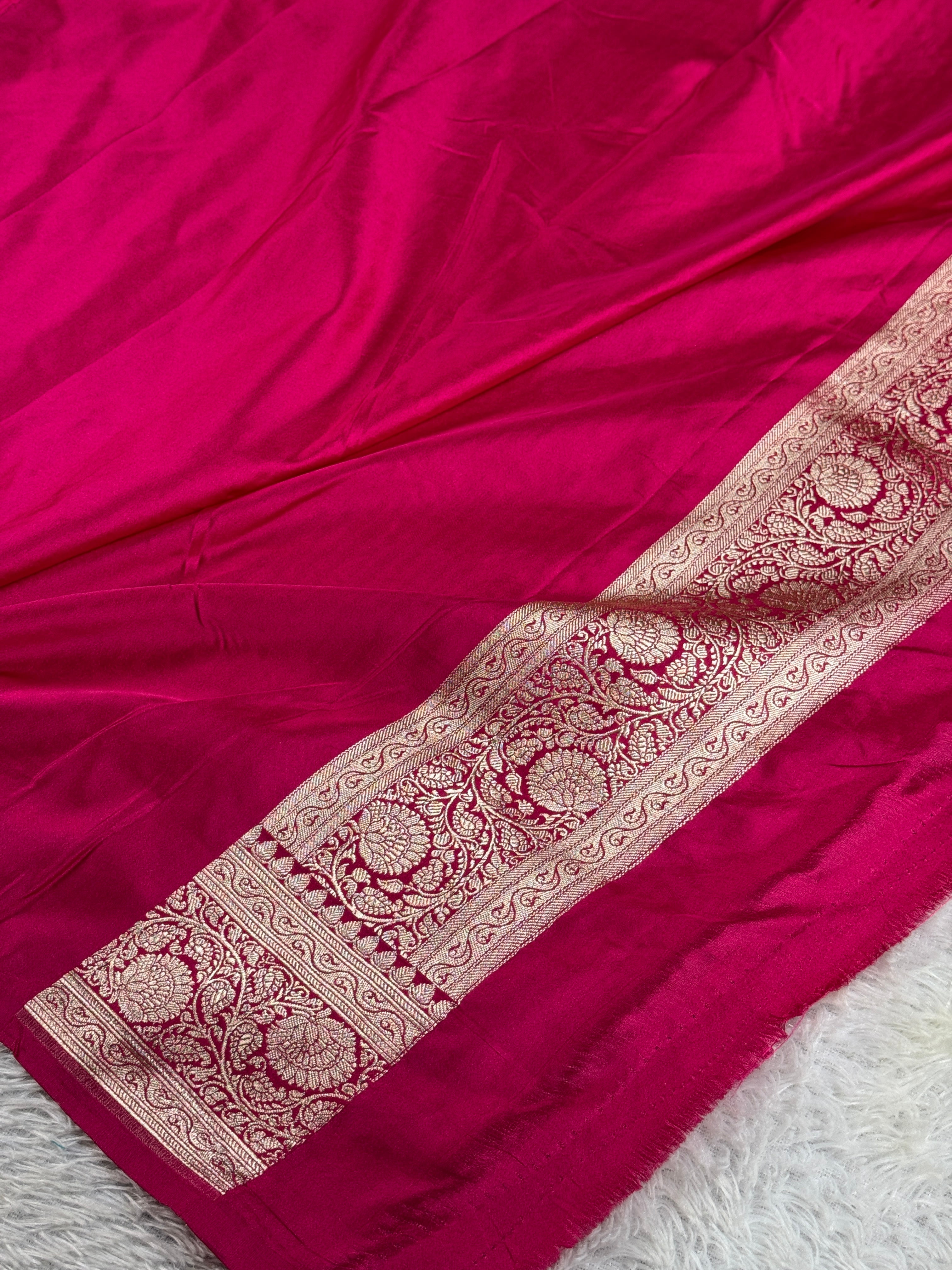 Reddish Pink Banarasi Satin Mashru Silk Saree with Buta Zari Weaving & Scalloped Border – MKS506