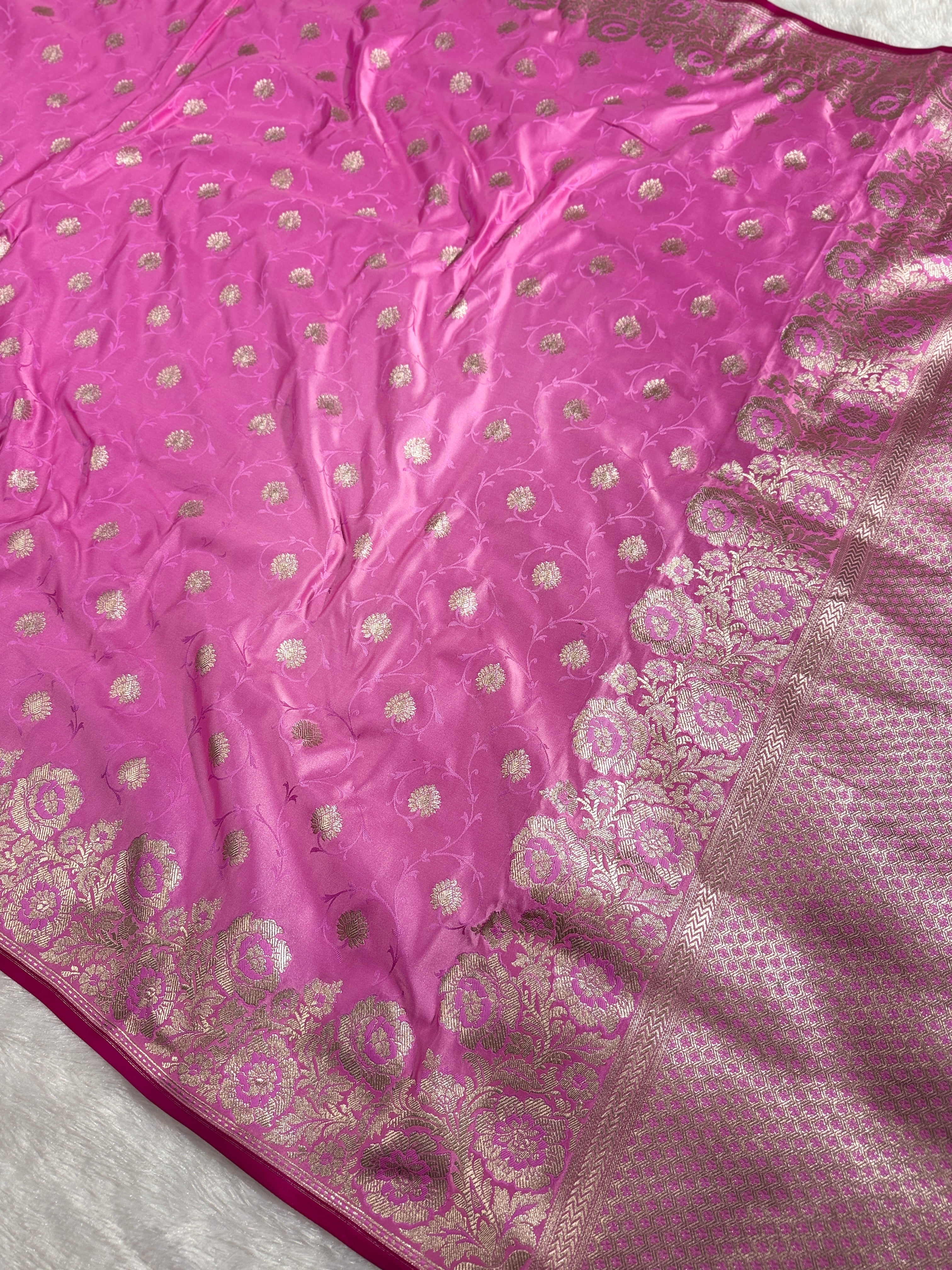 Pink Banarasi Mashru Kataan Silk Saree with Tanchoi Floral Weaving & Fancy Banarasi Border MKS102