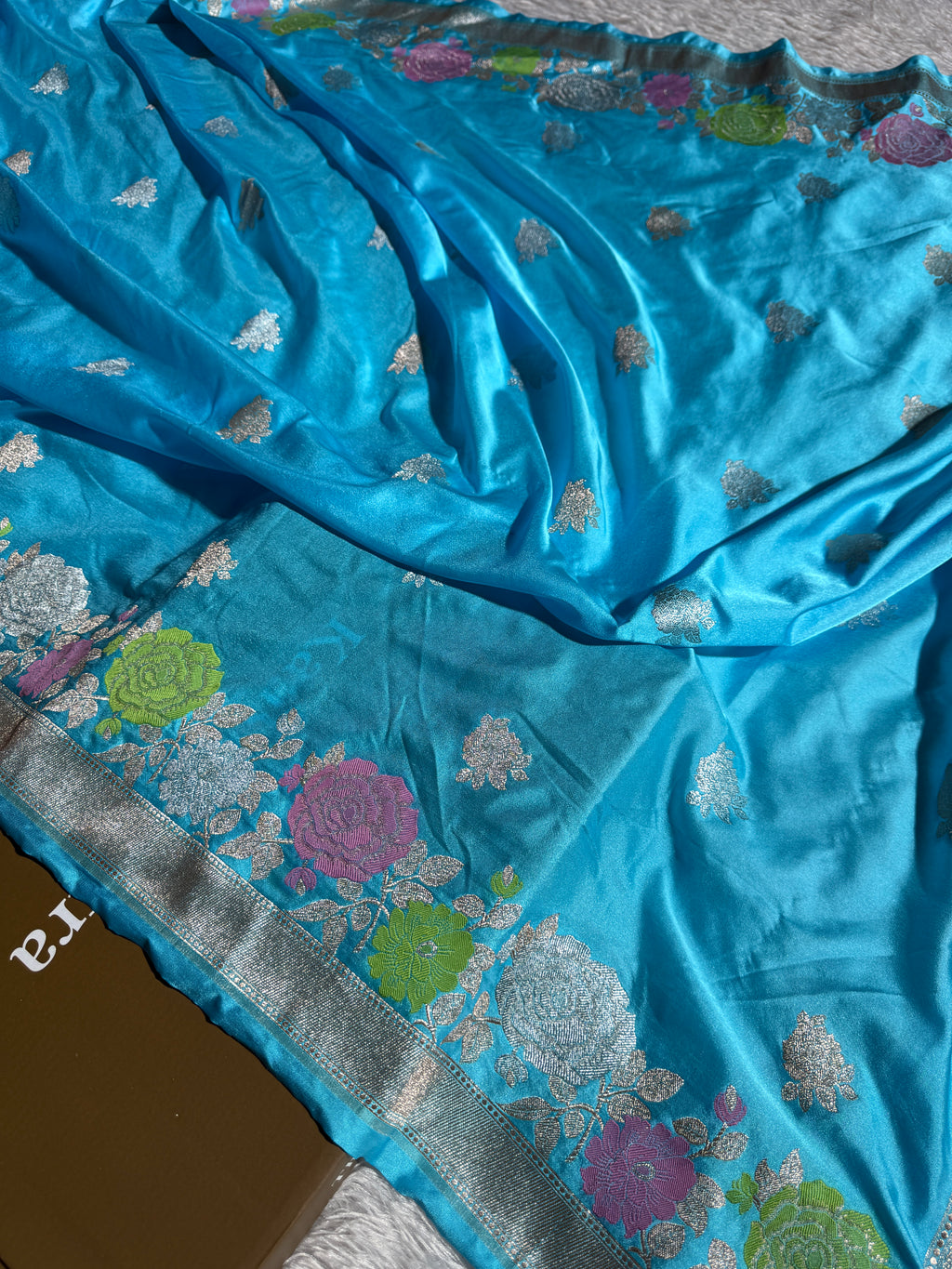 Mashru Kataan Firozi Color Saree in Meenakari Pattern MSK02
