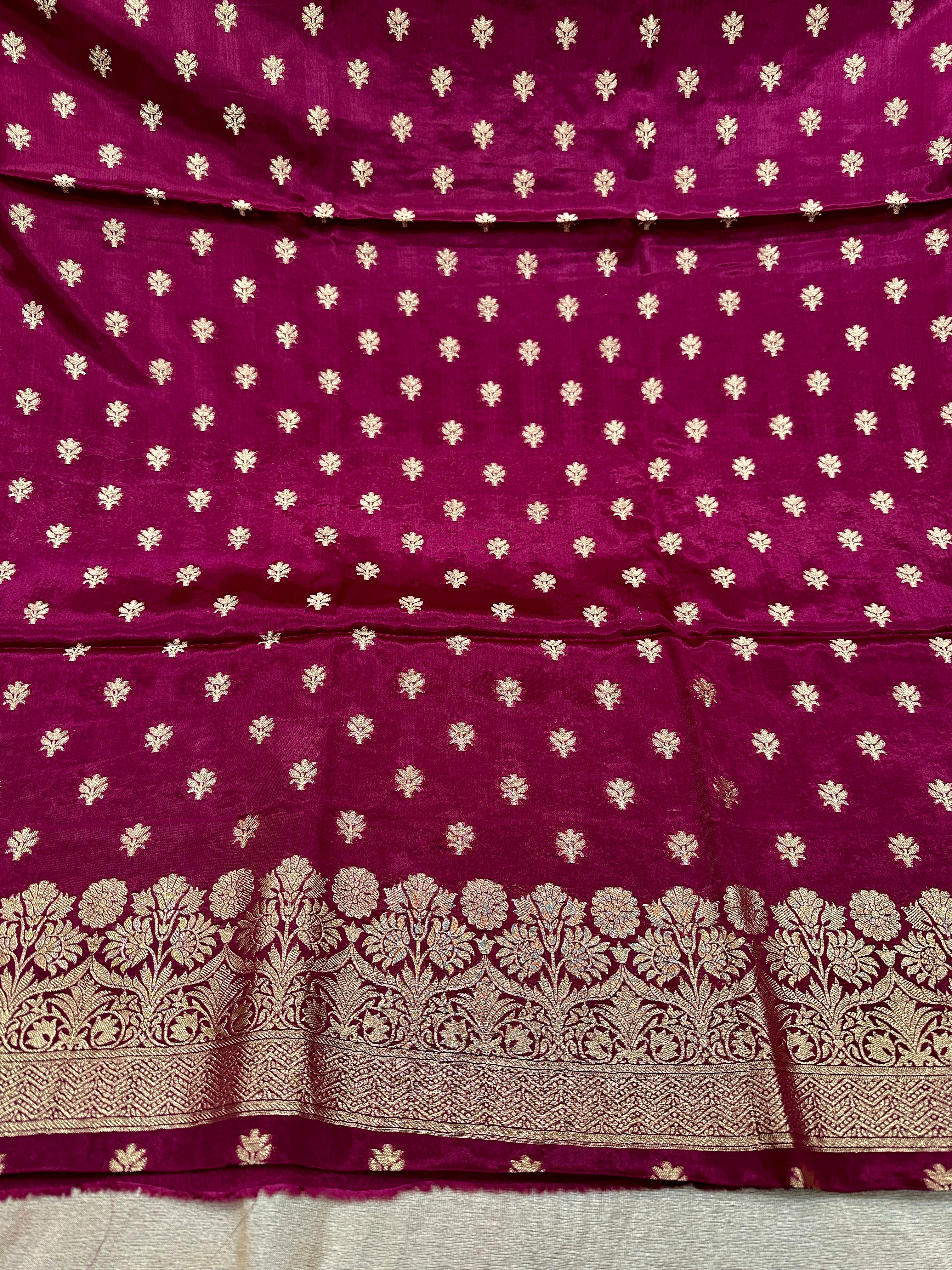 ✨ Banarasi Jacquard Gap Buti HO Silk 3-Piece Unstitched Dress Material MSS26