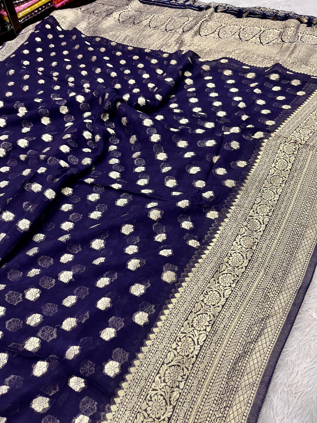 Banarsi Pure Natural Georgette Little flower Buti  Design VSG07