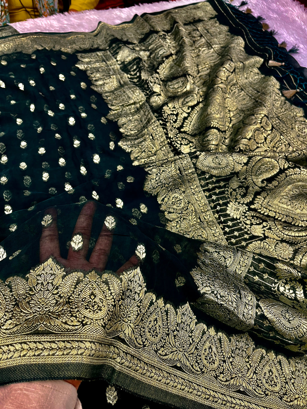 Banarsi Pure Natural Georgette Traditional Buta Design VSG04