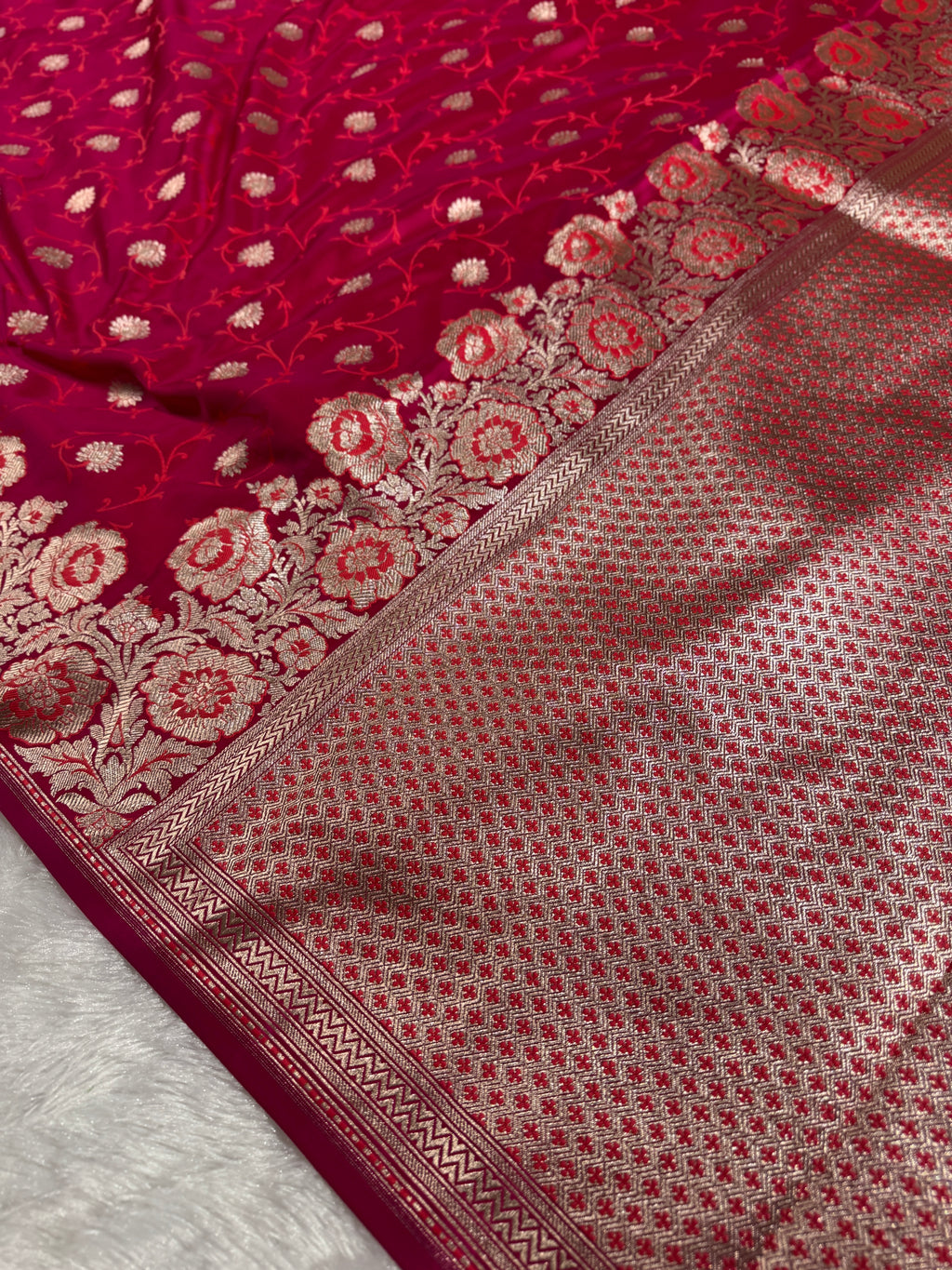 Rani Banarasi Mashru Kataan Silk Saree with Tanchoi Floral Woven Pattern & Fancy Banarasi Border MKS0102