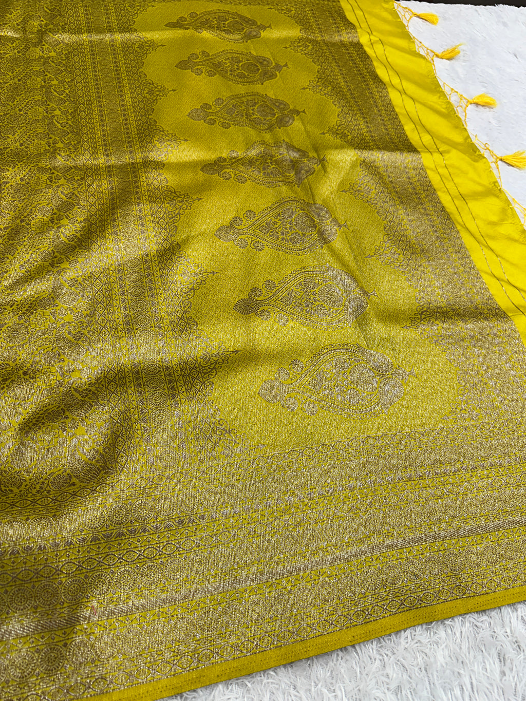 Lemon yellow Banarasi Dupion Silk Saree with Embossed Antique Zari Weaving & Rich Antique Zari Pallu | STF114