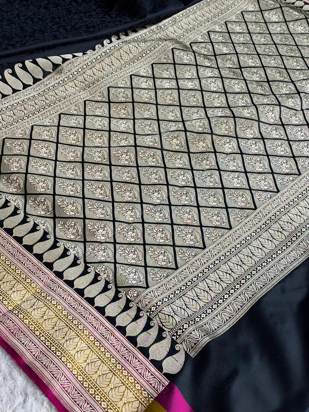 Black Mashru Silk Tanchoi Woven Saree with Multicolour Zari Border & Rich Zari Pallu | MKS851