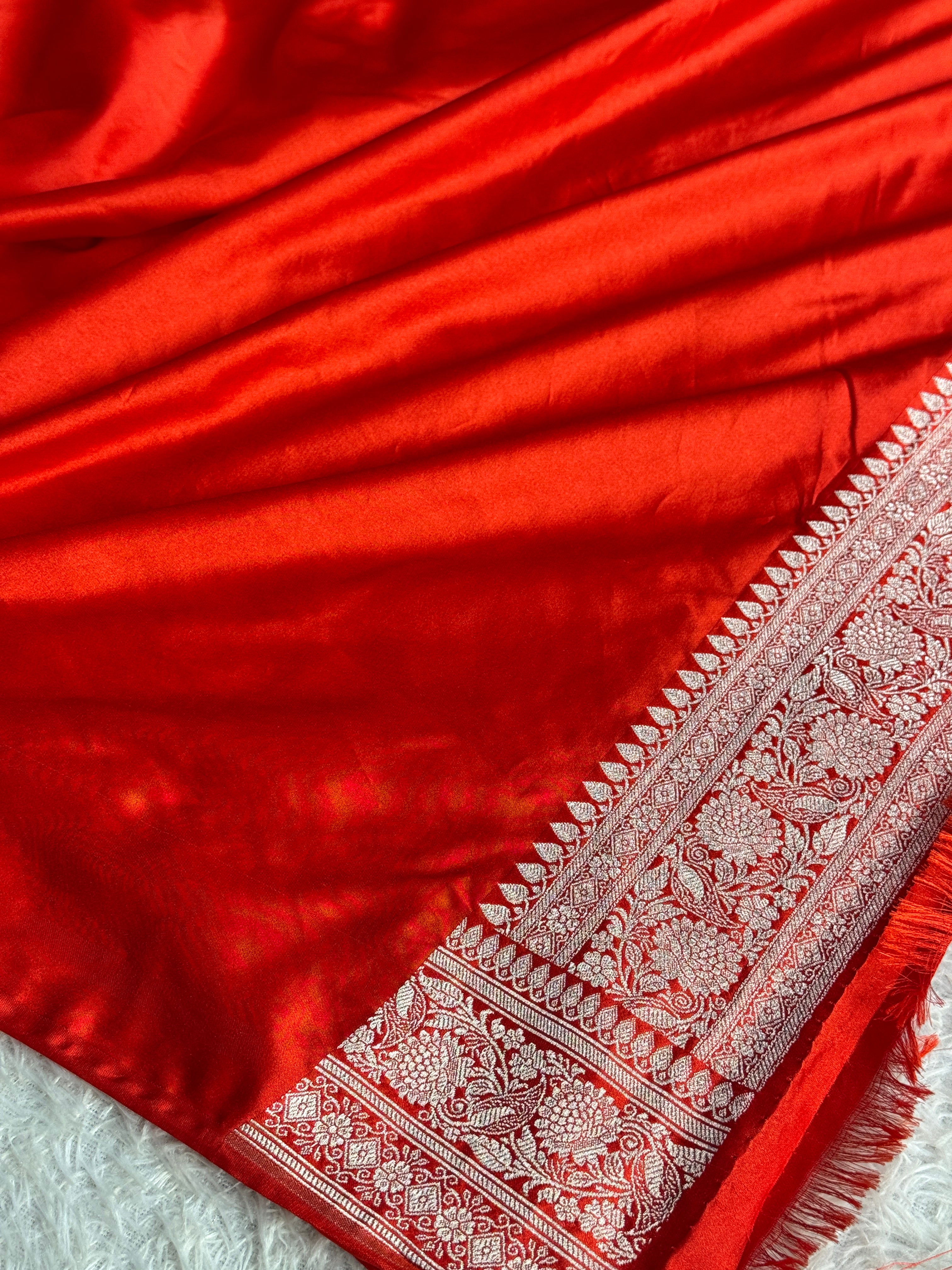 Red Mashru Kataan Silk Banarasi Saree with Meenakari Zari Jaal Design | MKS745