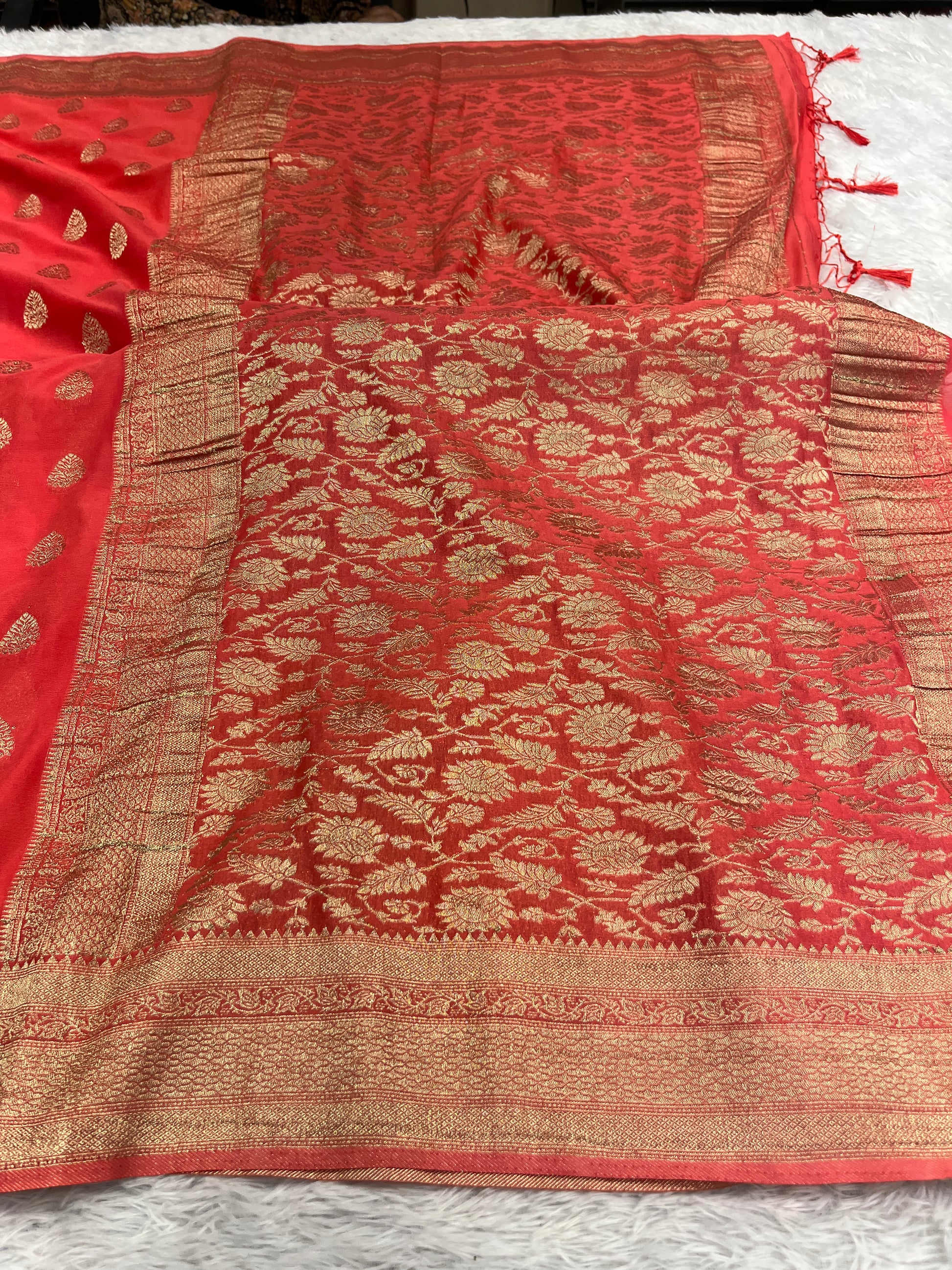 Chinon Silk Buta Zari Pitch Color Saree CN01