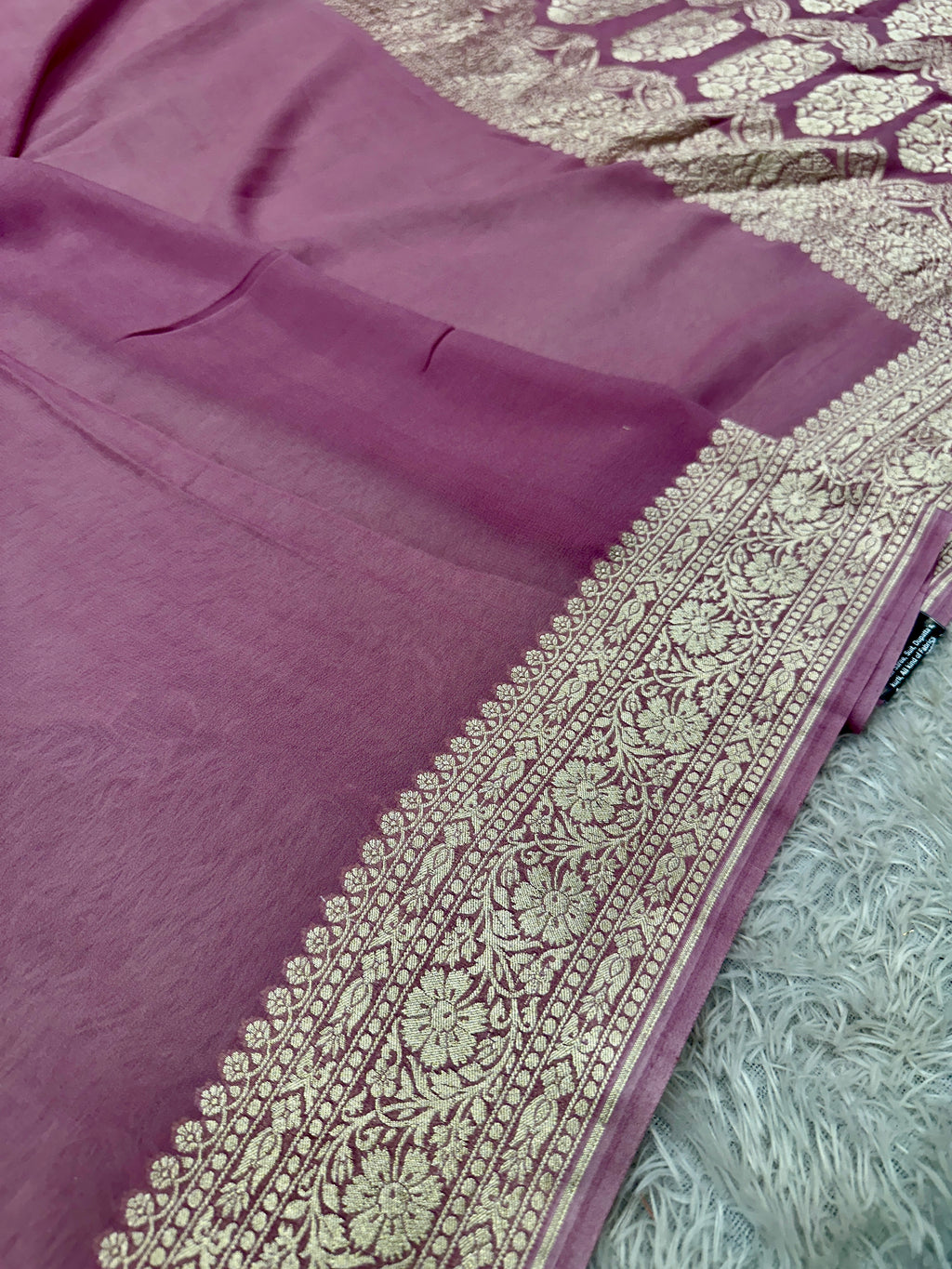 Pure Silk Georgette Burgundy & Light Pink Banarasi Saree with Nimzari Woven Border & Rich Zari Pallu PS154