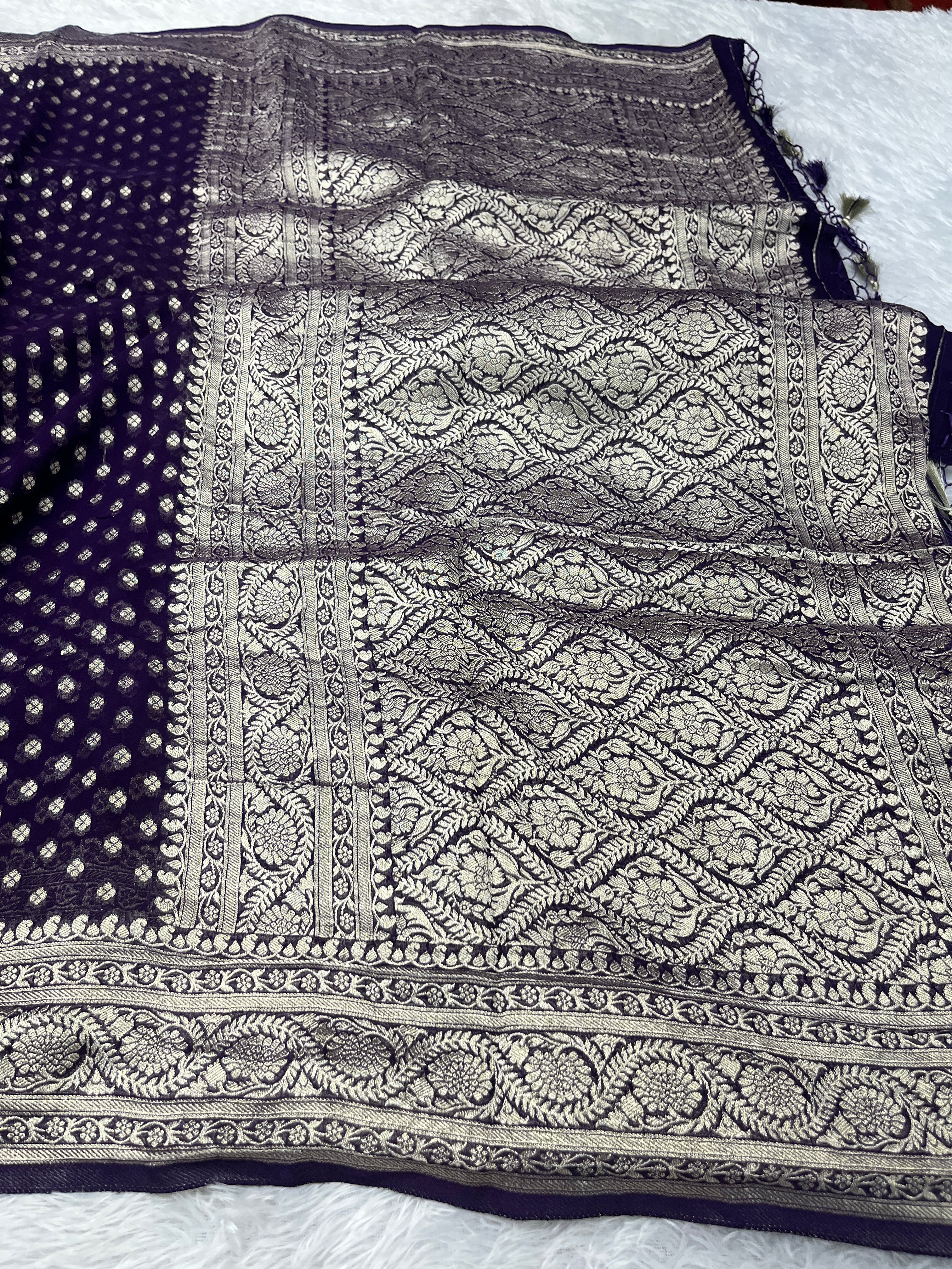 Banarsi Pure Natural Georgette Four flower Buti Design VSG02