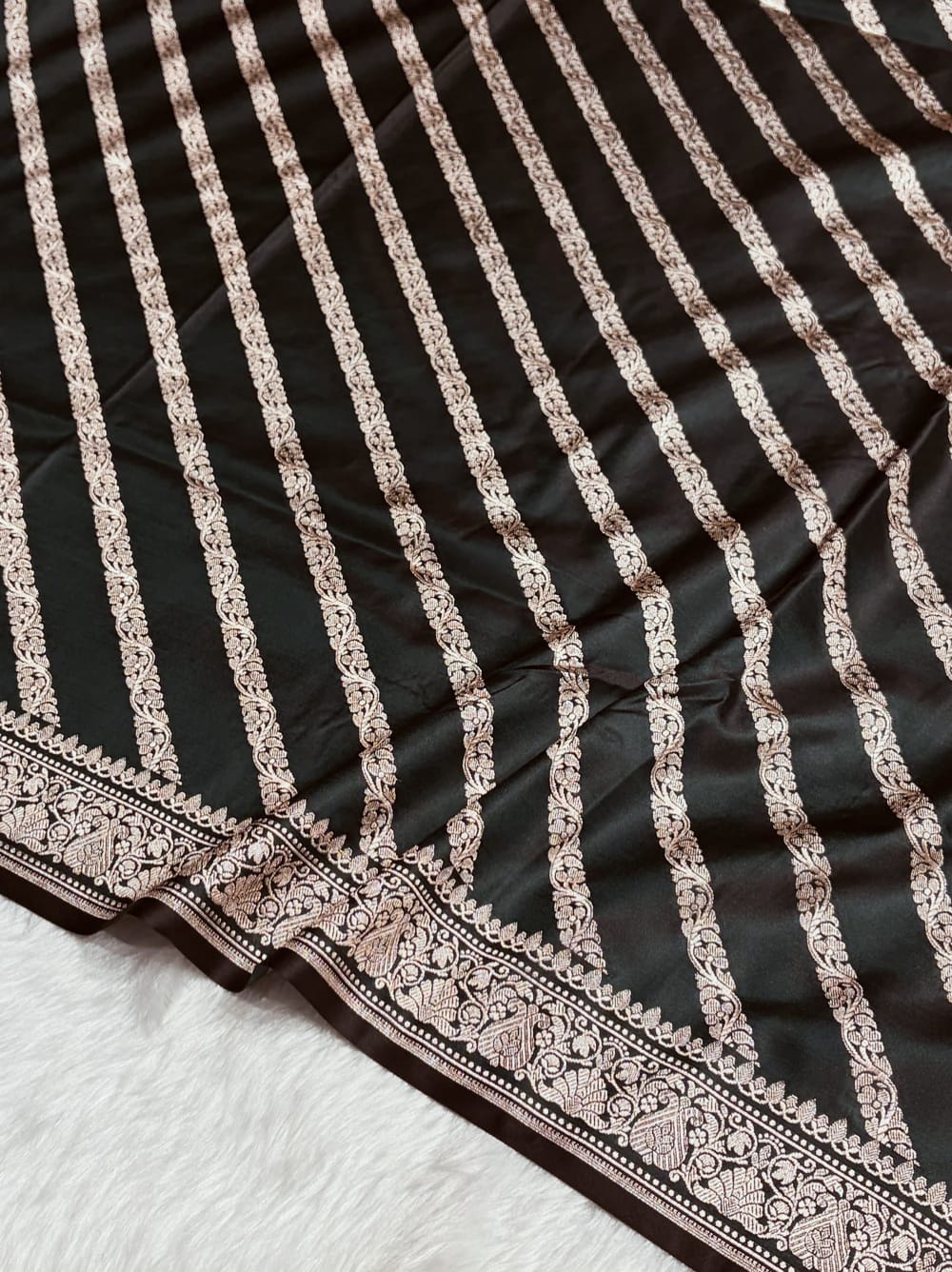 Banarasi Mashru Kataan Silk Saree Featuring Aaddha Zari Weave with Rich Zari Pallu – MKS413