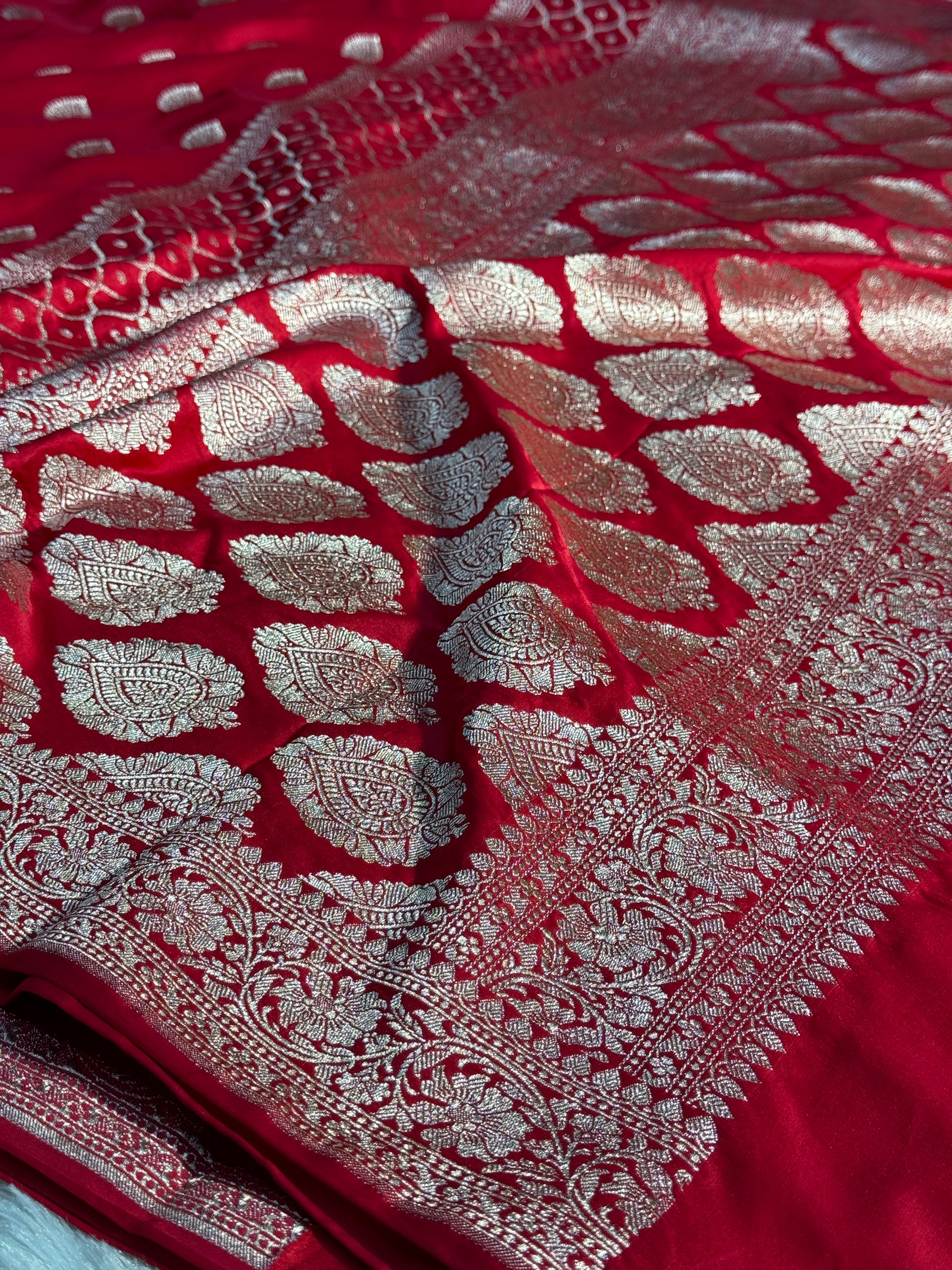 Mashru kataan Silk Zari Viewed Saree Ms18