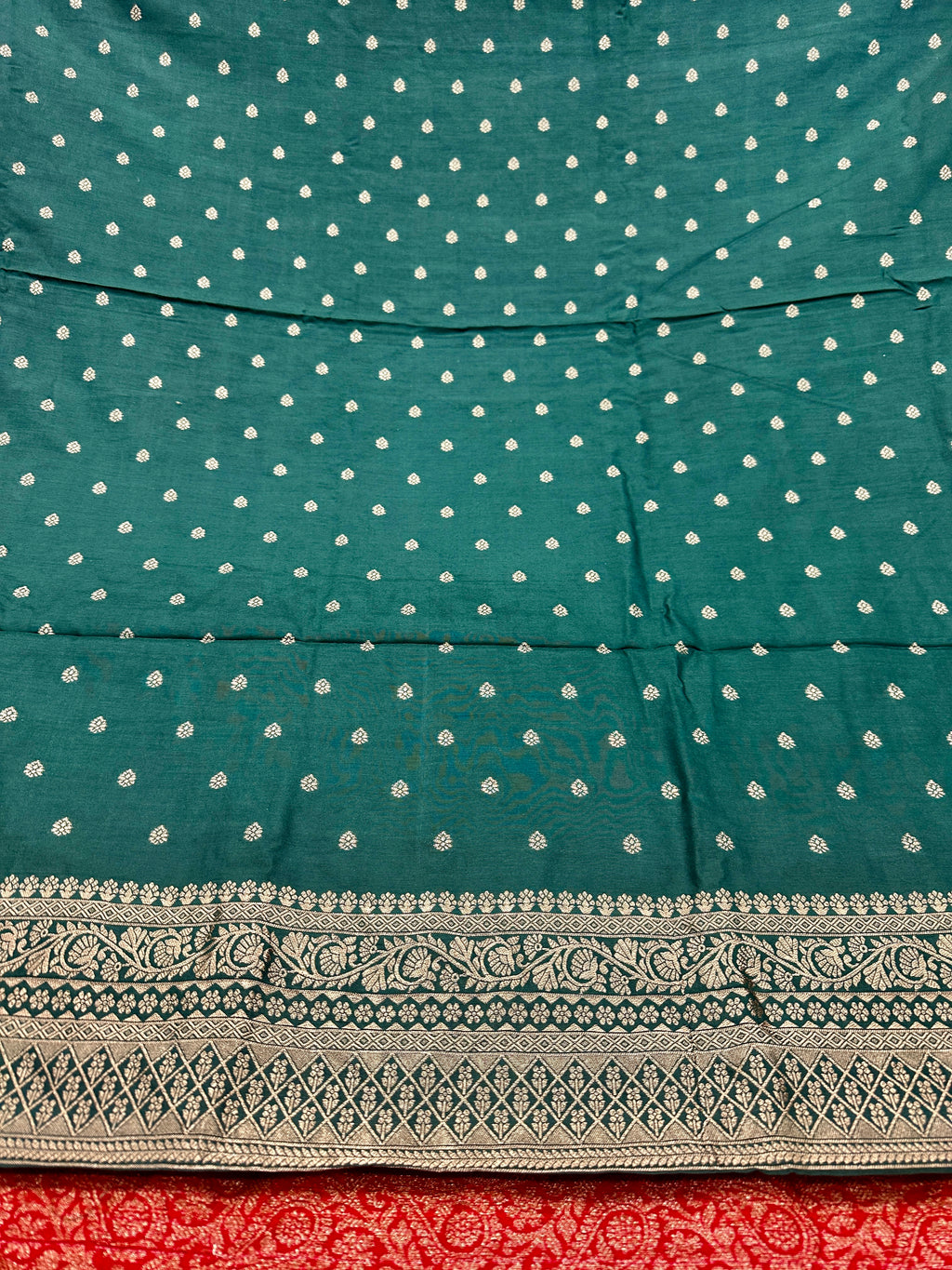 ✨ Banarasi Jacquard Gap Buti HO Silk 3-Piece Unstitched Dress Material MSS18