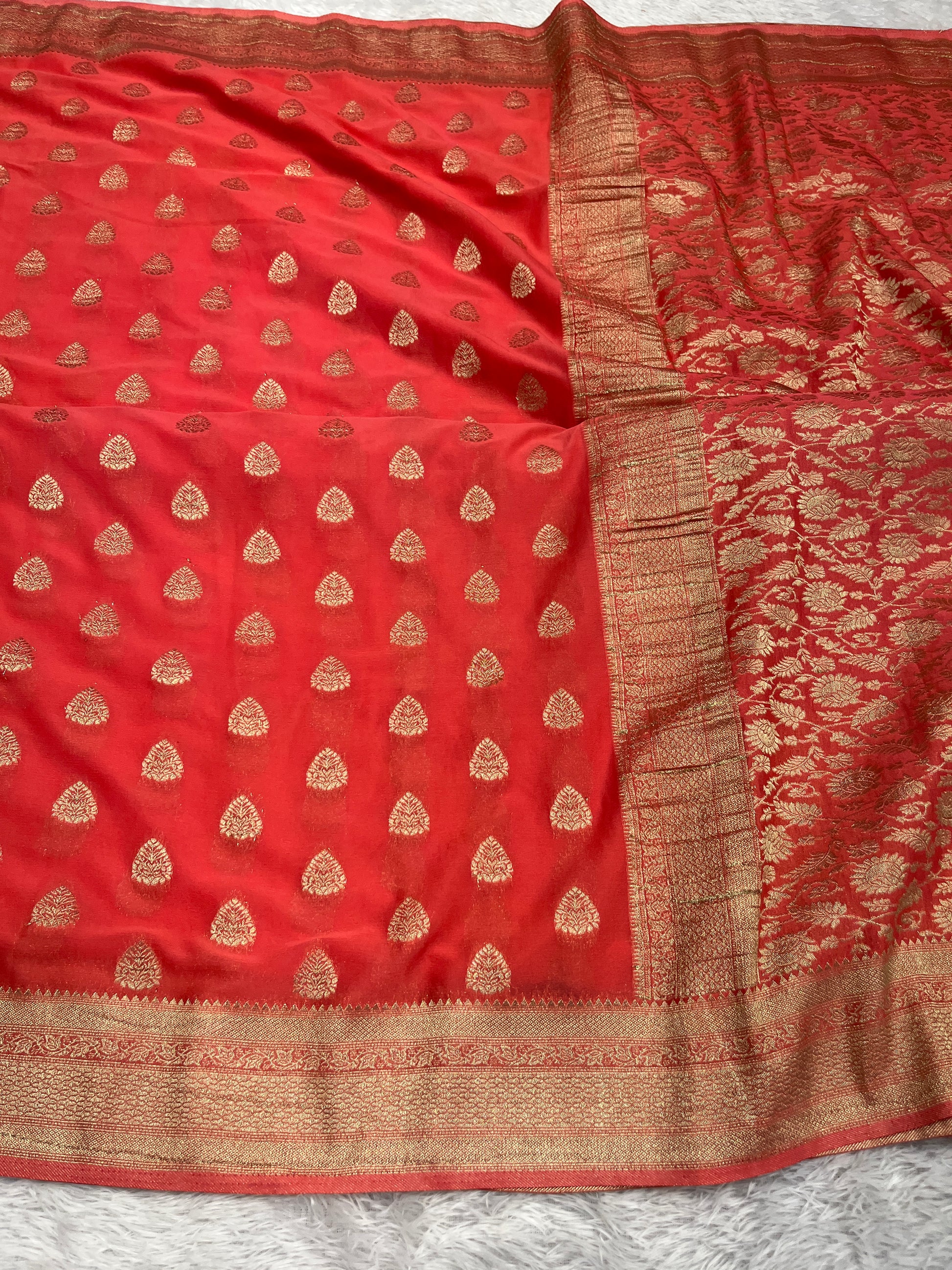 Chinon Silk Buta Zari Pitch Color Saree CN01