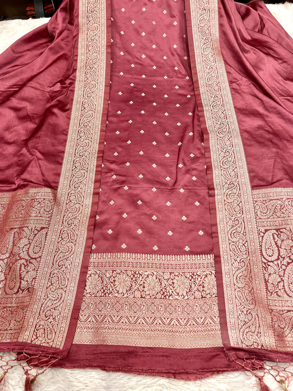 Mashru kataan Buti Suit MSS002