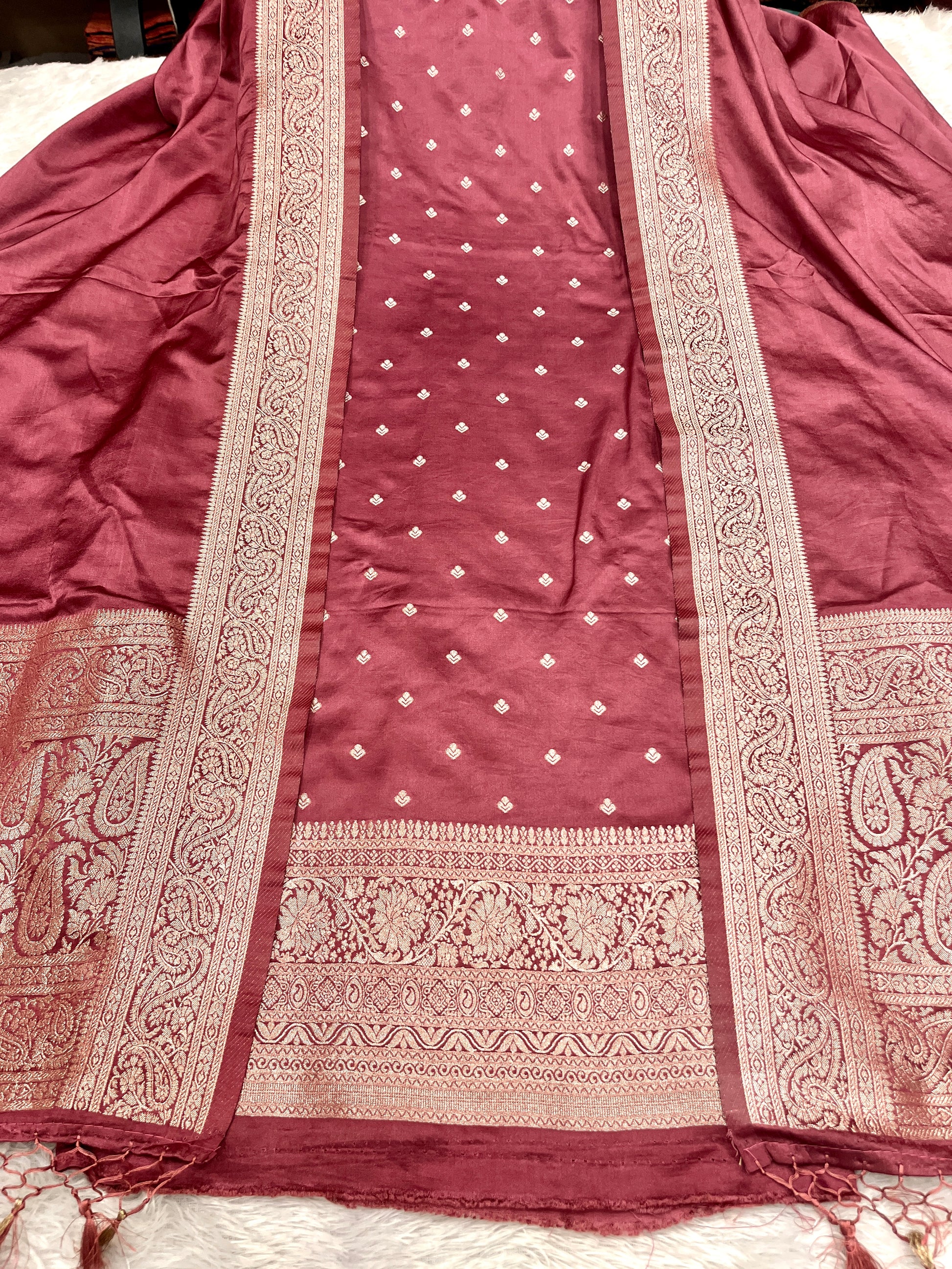 Mashru kataan Buti Suit MSS002